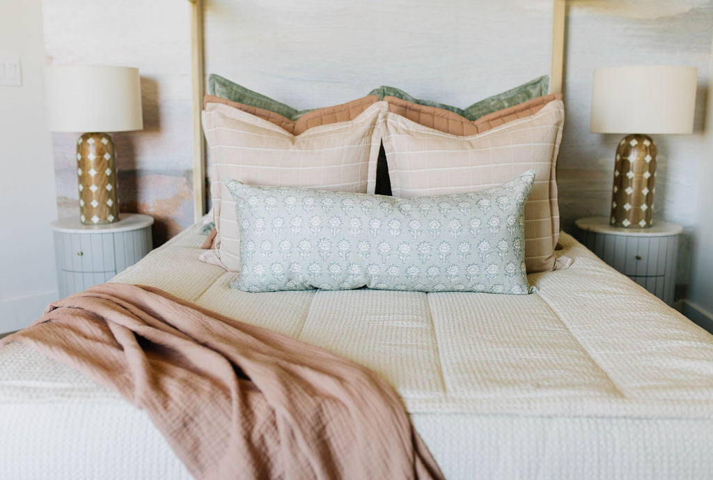 Luxury Mollie Throw Blanket - Soft & Cozy Knit Blanket for Couch, Bed, Sofa - Perfect for Home Decor, Gifts, and Winter Warmth