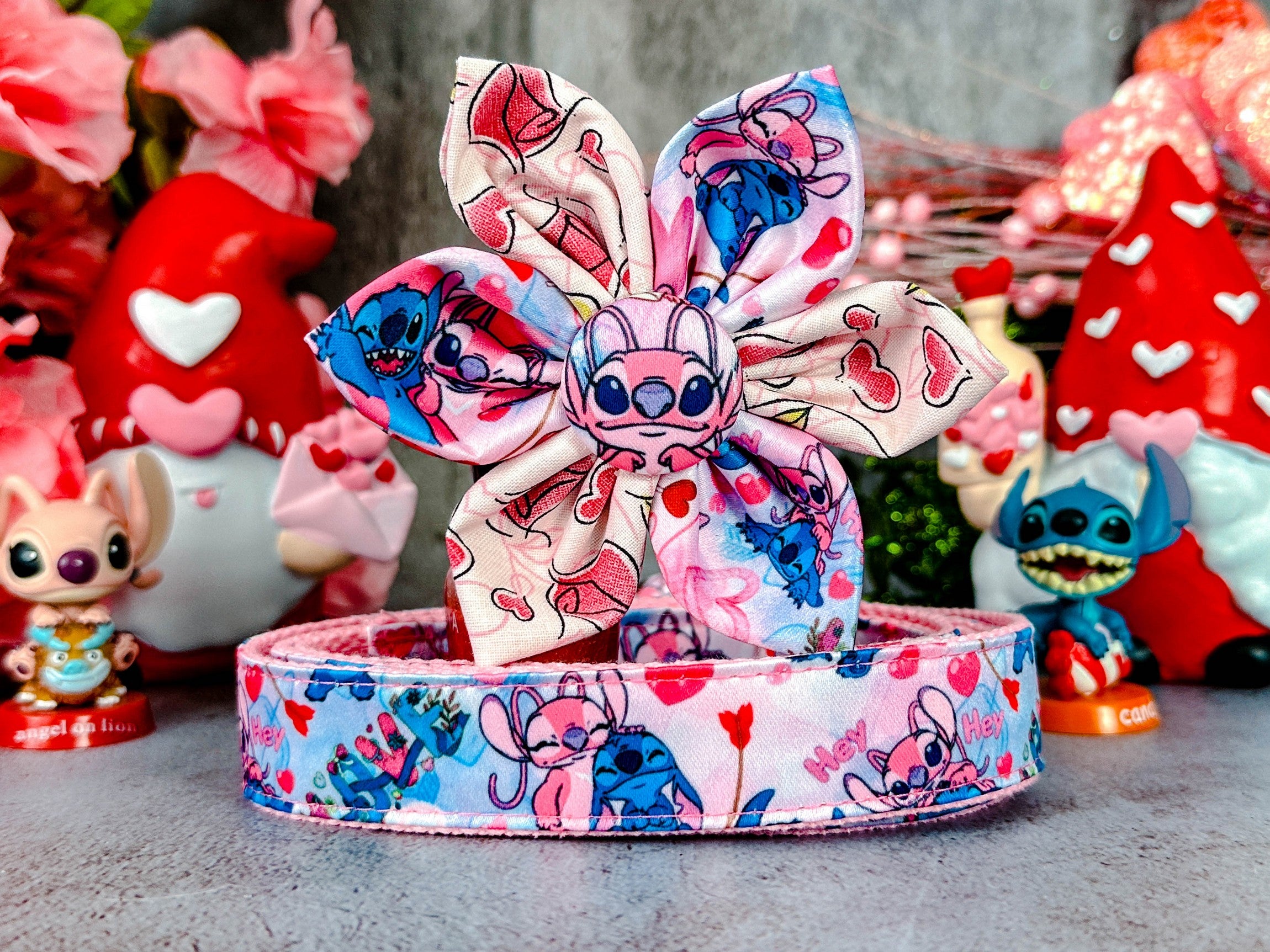 Valentine's Day Dog Collar with Flower - Cute Pet Accessory for Small & Medium Dogs - Perfect for Valentine's Day, Date Night & Special Occasions