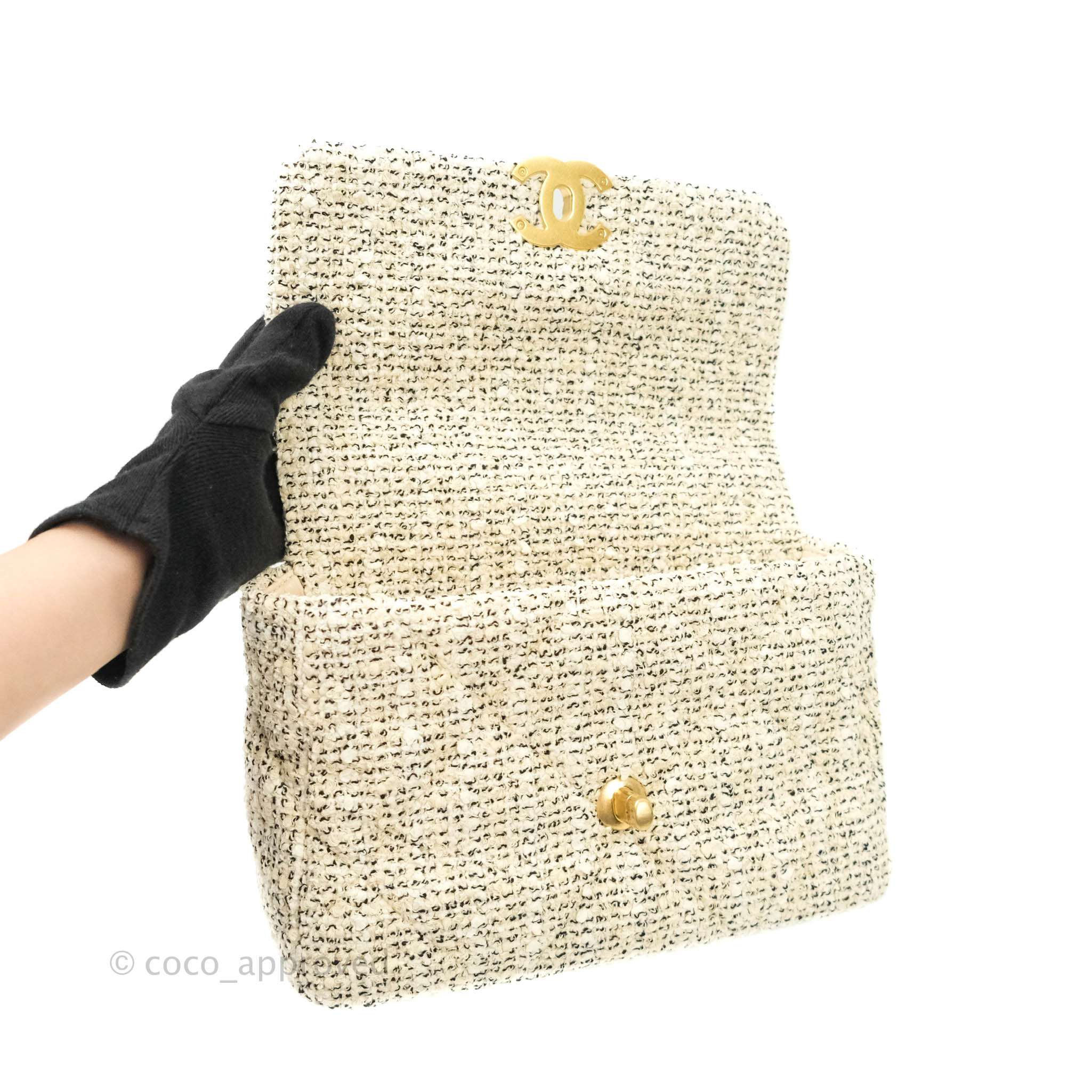 Chanel 19 Small Handbag - Oreo Tweed Cream with Mixed Hardware | Luxury Crossbody Bag for Women | Perfect for Date Night & Special Occasions