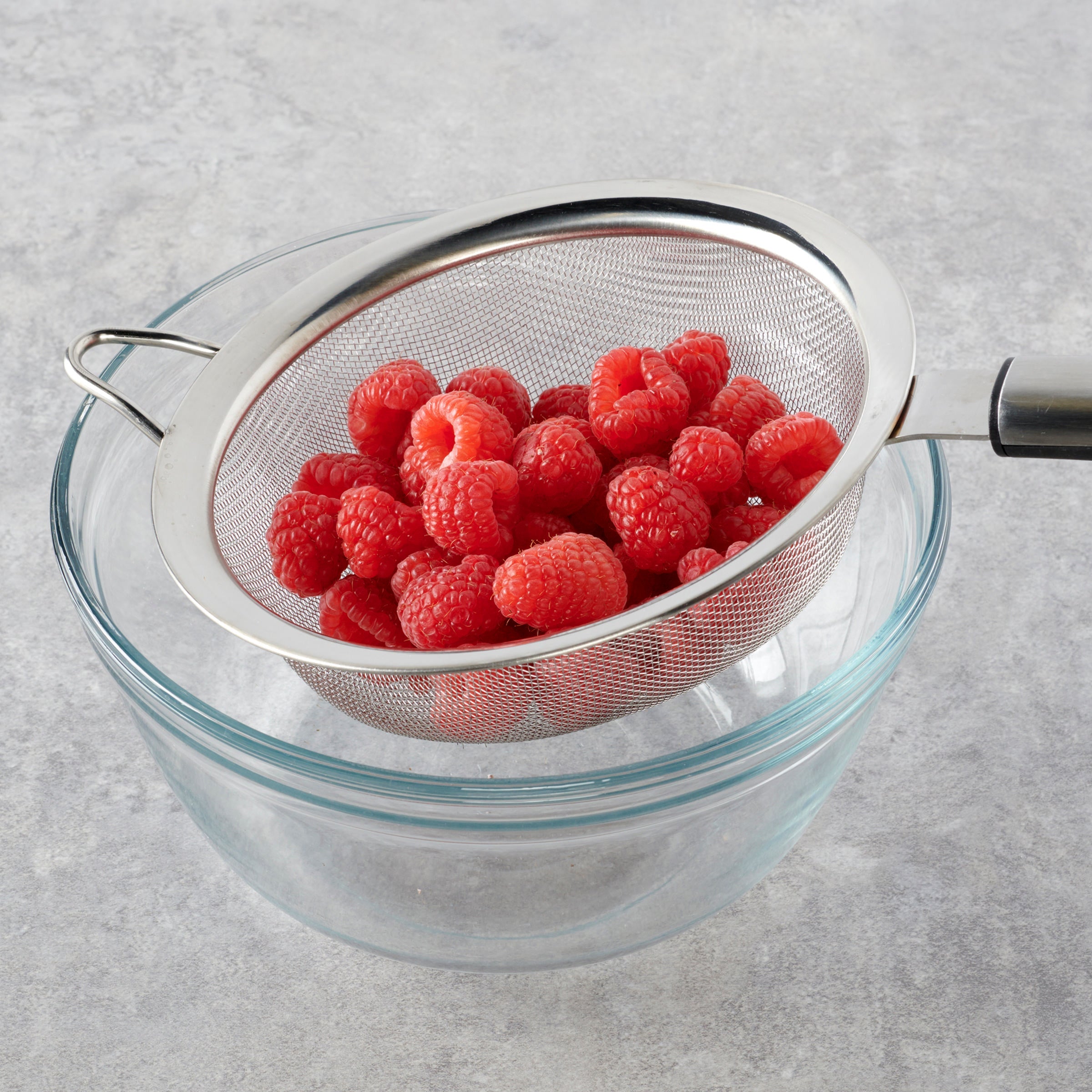 Premium 6-Inch Stainless Steel Kitchen Strainer - Fine Mesh Colander for Pasta, Vegetables, and Fruits - Ideal for Cooking, Baking, and Food Prep