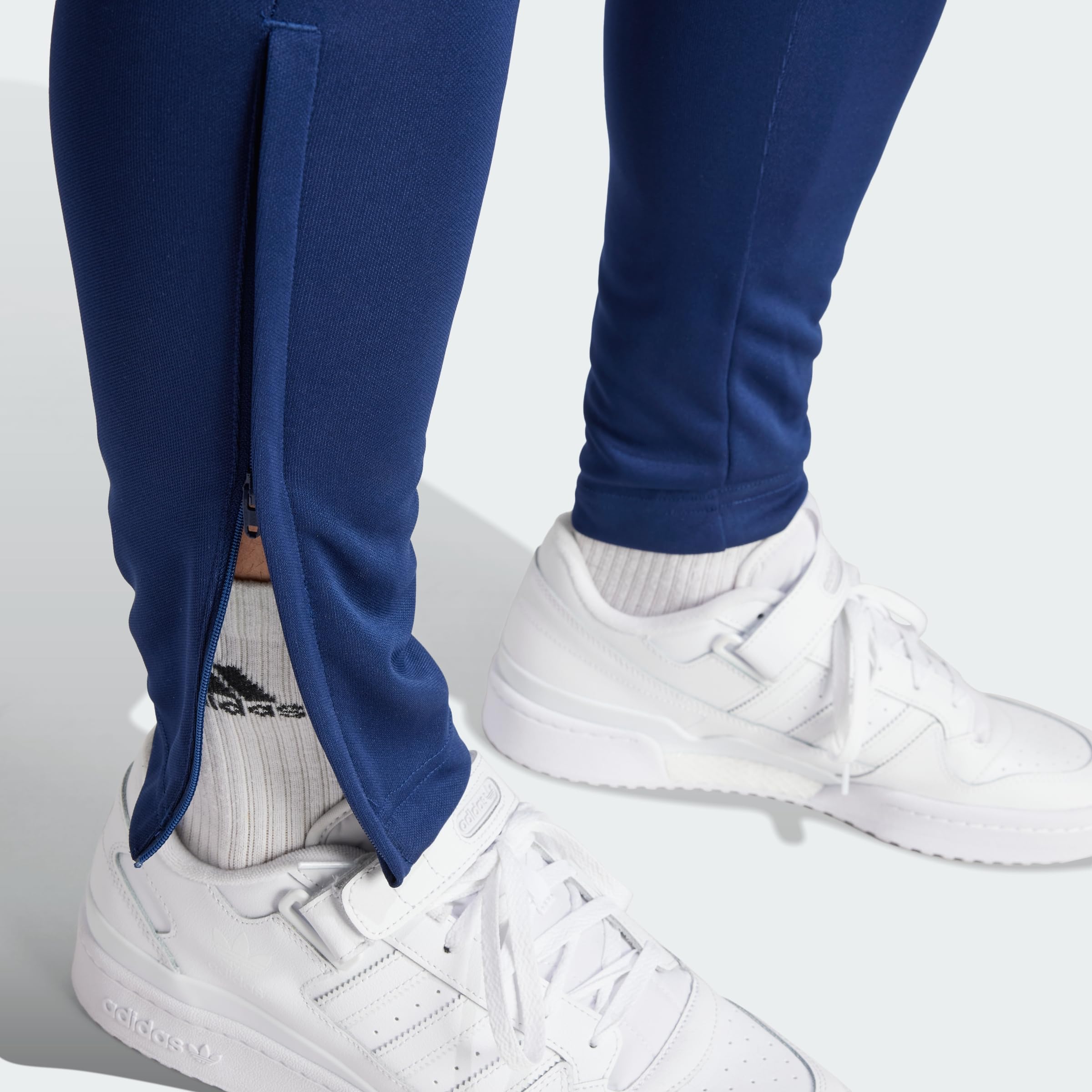 adidas Men's Entrada 22 Training Pants - Lightweight Workout Joggers for Gym, Running & Casual Wear | Moisture-Wicking & Comfortable Athletic Pants