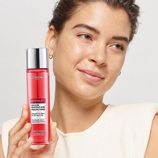 L'Oreal Revitalift Glycolic Acid Exfoliating Toner 180ml - Gentle Facial Peeling for Smooth, Glowing Skin - Perfect for Daily Skincare & Anti-Aging Routine