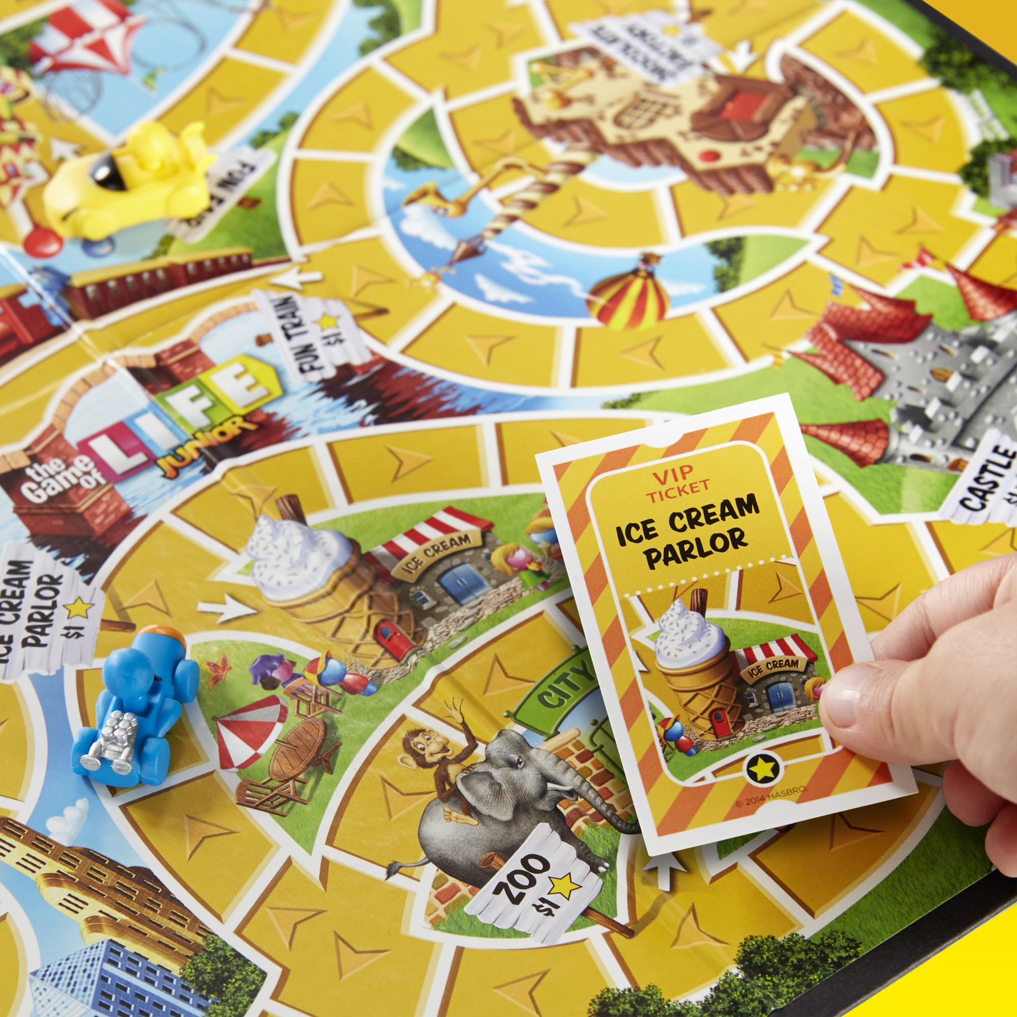 Hasbro Gaming The Game of Life Classic Board Game for Family Night - Amazon Exclusive Edition | Fun Strategy Game for Kids & Adults | Perfect for Parties, Gifts & Indoor Entertainment