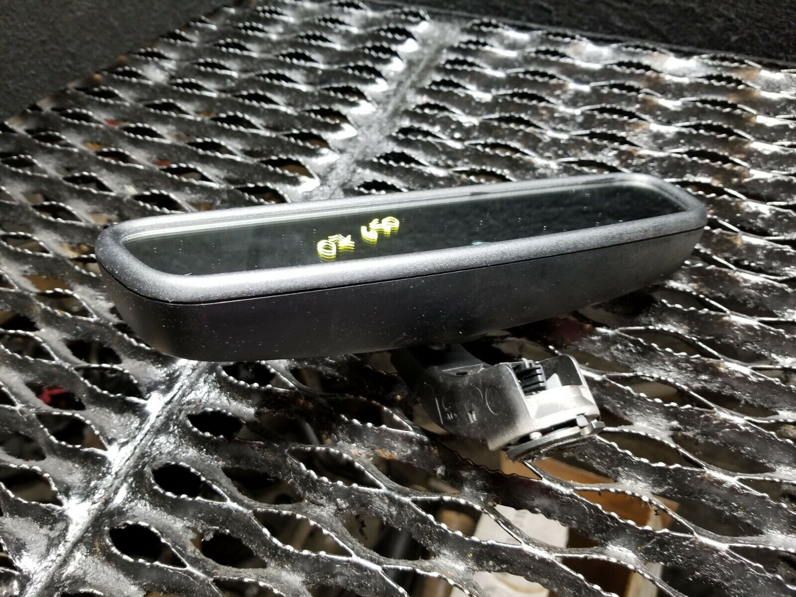 2006-2010 BMW 650i E63 Genuine OEM Interior Rear View Mirror - Perfect for Replacement & Car Restoration Projects