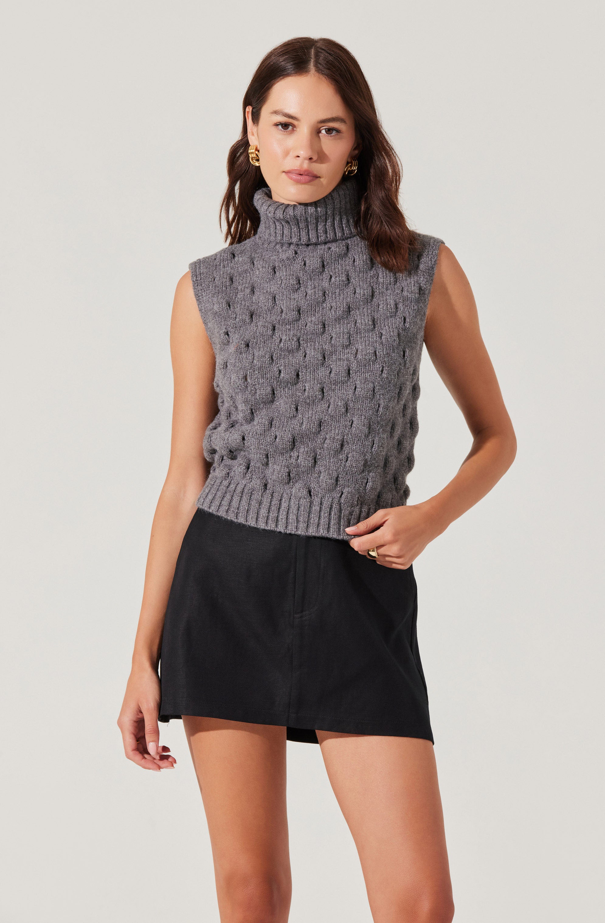 Textured Turtleneck Sweater Vest for Women - Cozy Knit Pullover Sleeveless Top - Winter Layering Piece for Office, Date Night & Casual Outfits