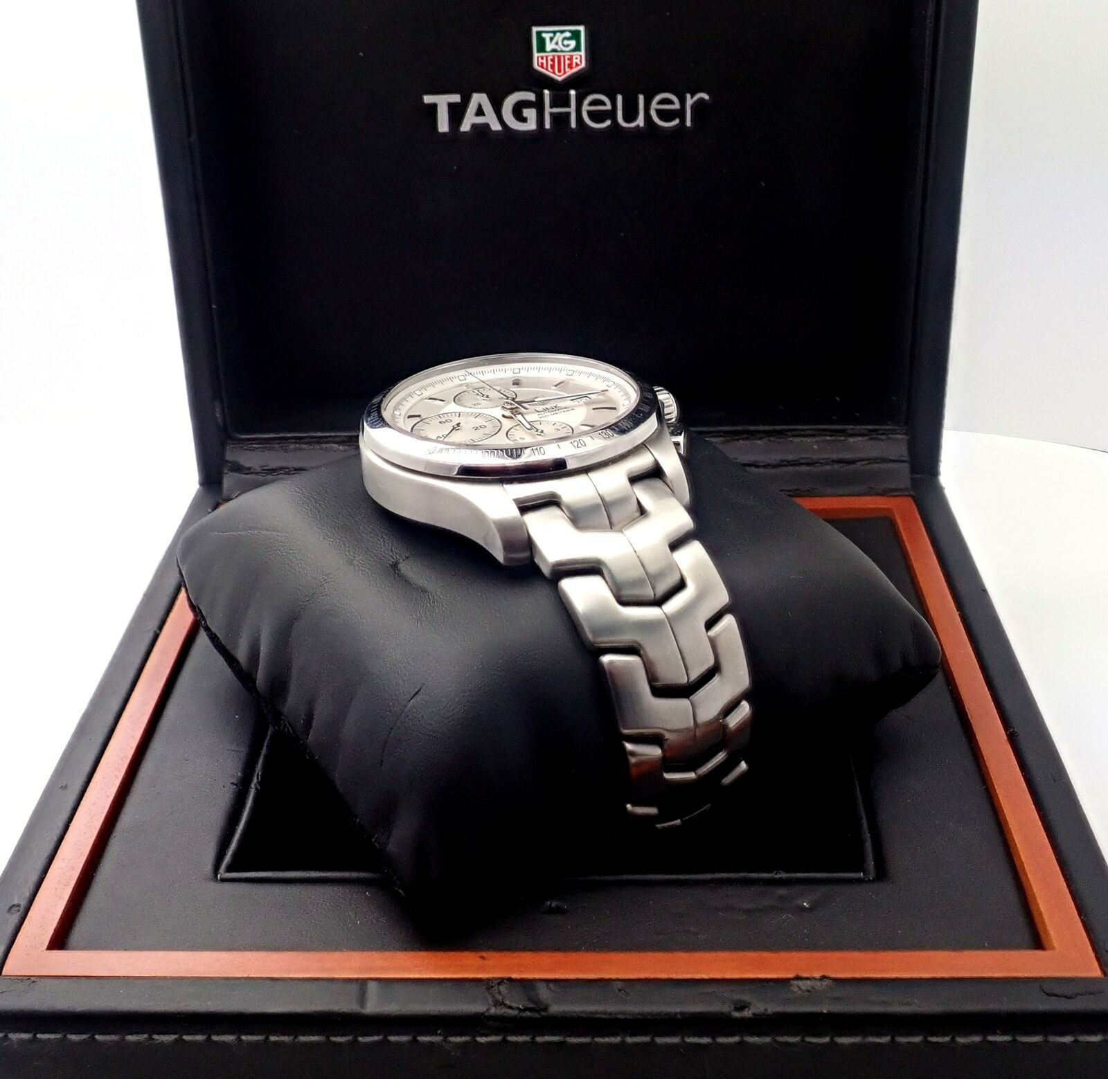 Authentic Tag Heuer Link Automatic Calibre 16 CJF2111 Men's Luxury Watch - Perfect for Business, Formal Events & Special Occasions