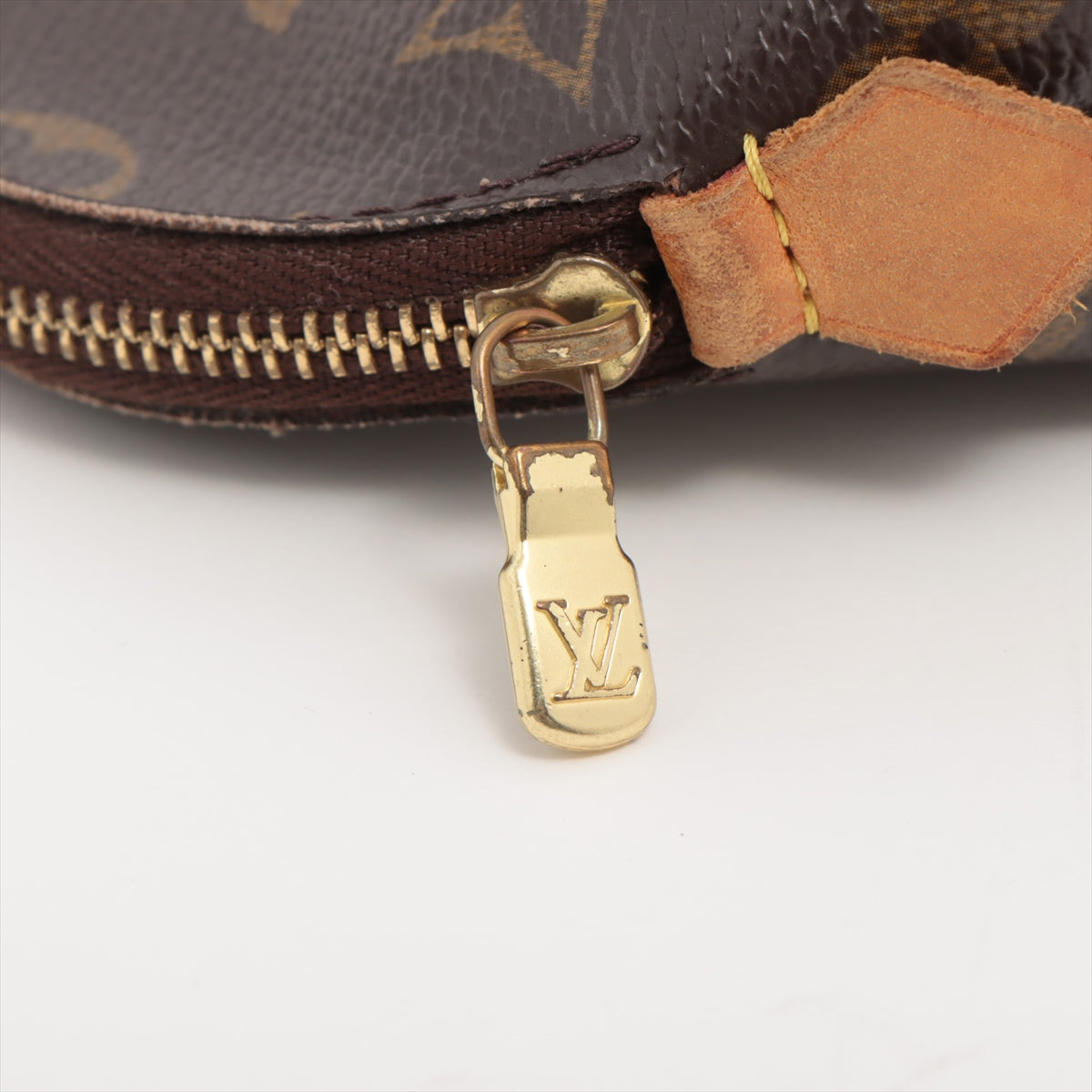 Louis Vuitton Monogram Cosmetic Bag - Authentic Designer Makeup Pouch for Women | Perfect for Travel, Daily Essentials & Luxury Gift Giving