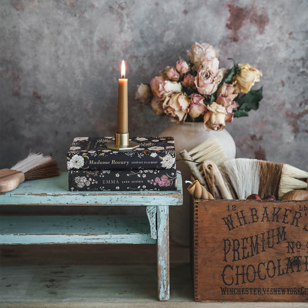 Elegant Petite Brass Candle Holder for Table Decor - Perfect for Weddings, Romantic Dinners & Home Decoration