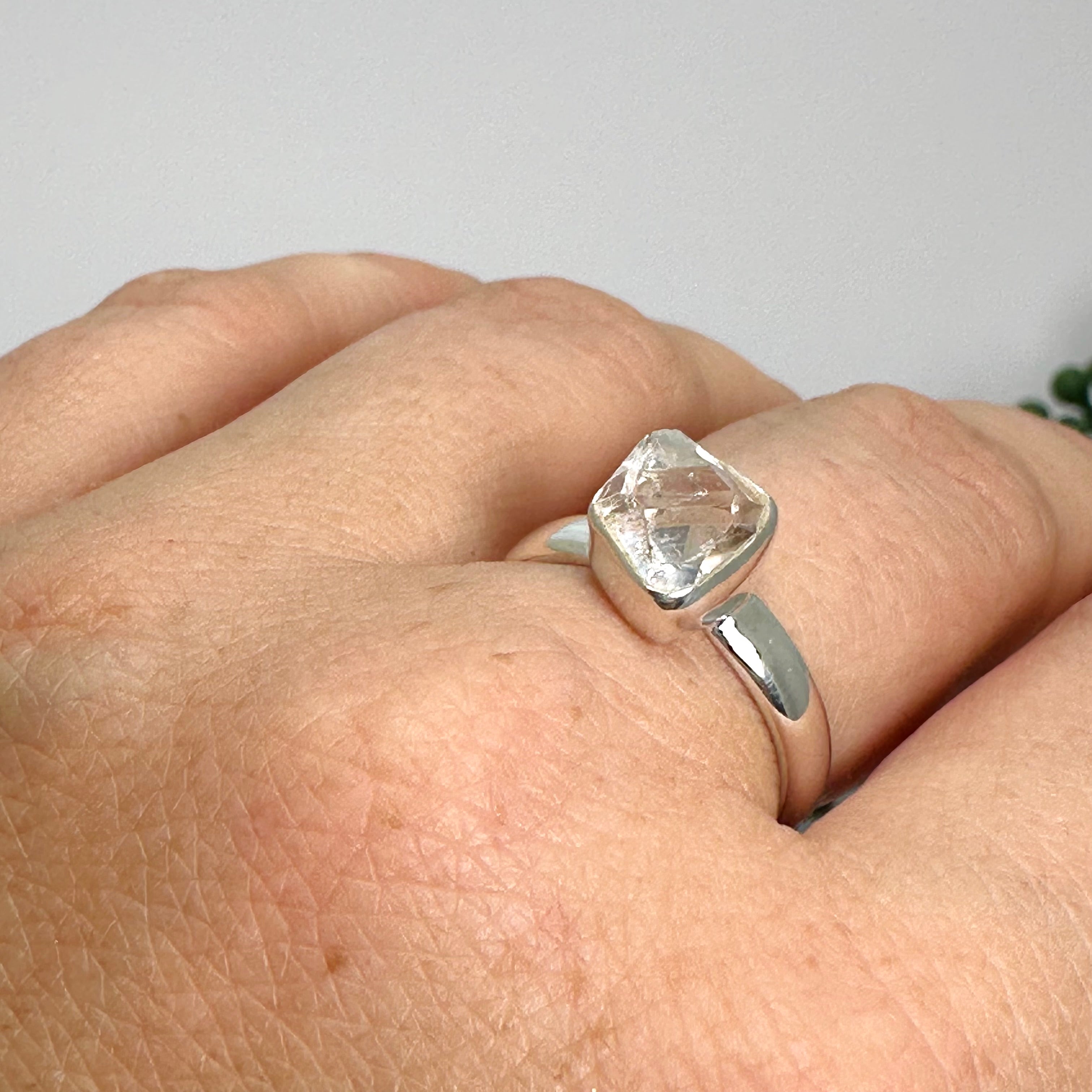 Natural Diamond Quartz Raw Stone Ring Size 7.5 PRGJ779 - Perfect for Boho Jewelry, Wedding Bands & Nature-Inspired Fashion