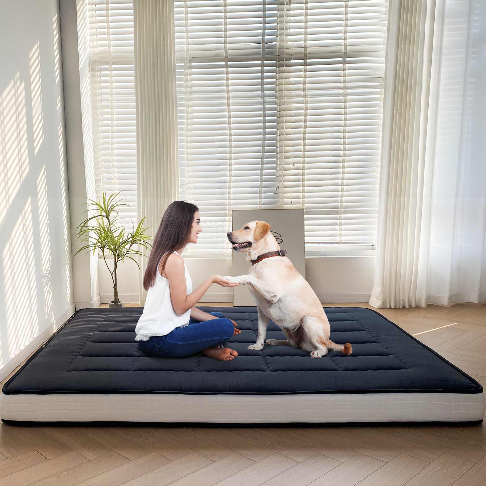MAXYOYO Padded Japanese Floor Mattress - Black Foldable Roll Up Futon for Bedroom, Guest Room & Travel | Comfortable Floor Sleeping Mat for Adults & Kids
