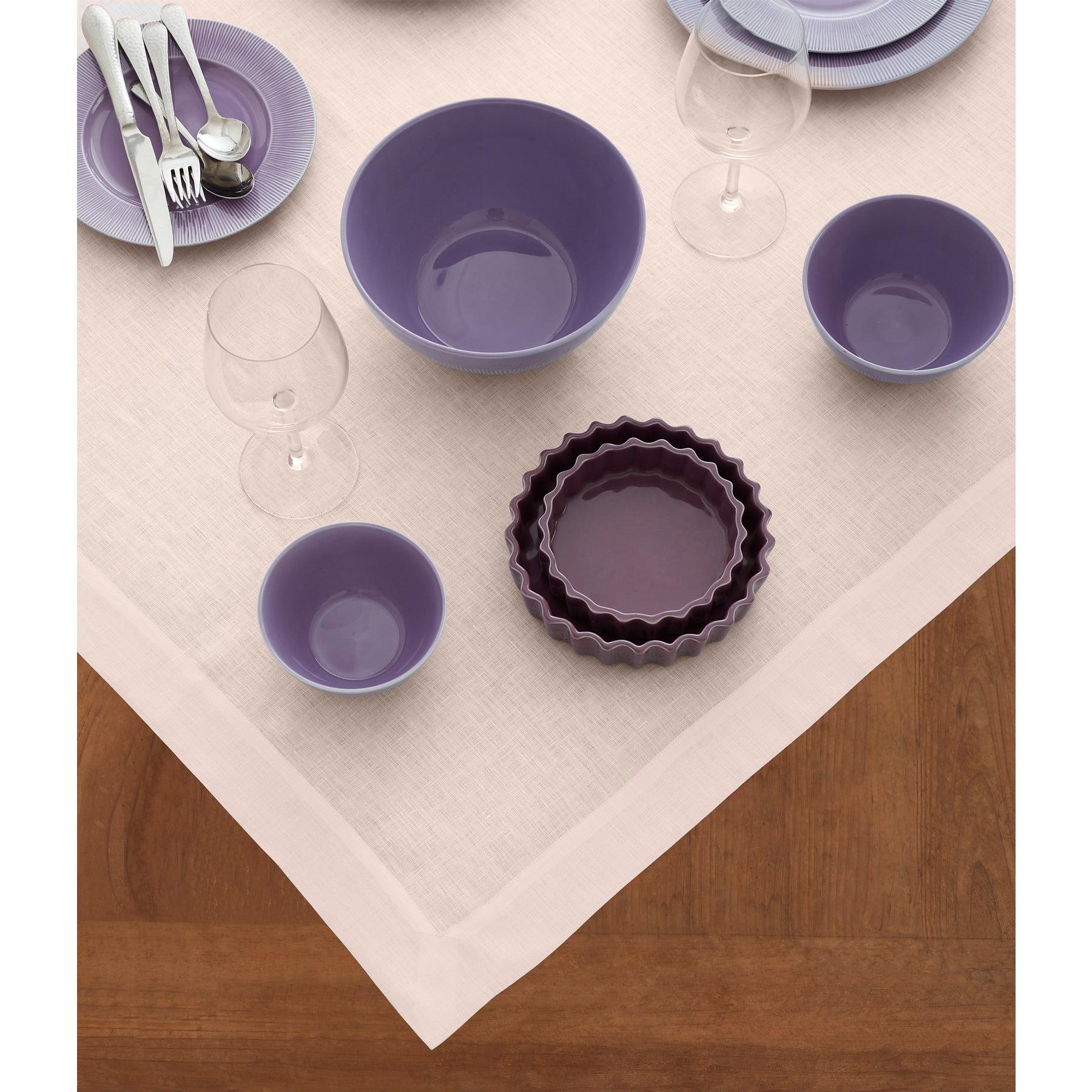 Fete Table Throw - Elegant & Durable Table Cover for Parties, Weddings & Events | Perfect for Indoor & Outdoor Celebrations