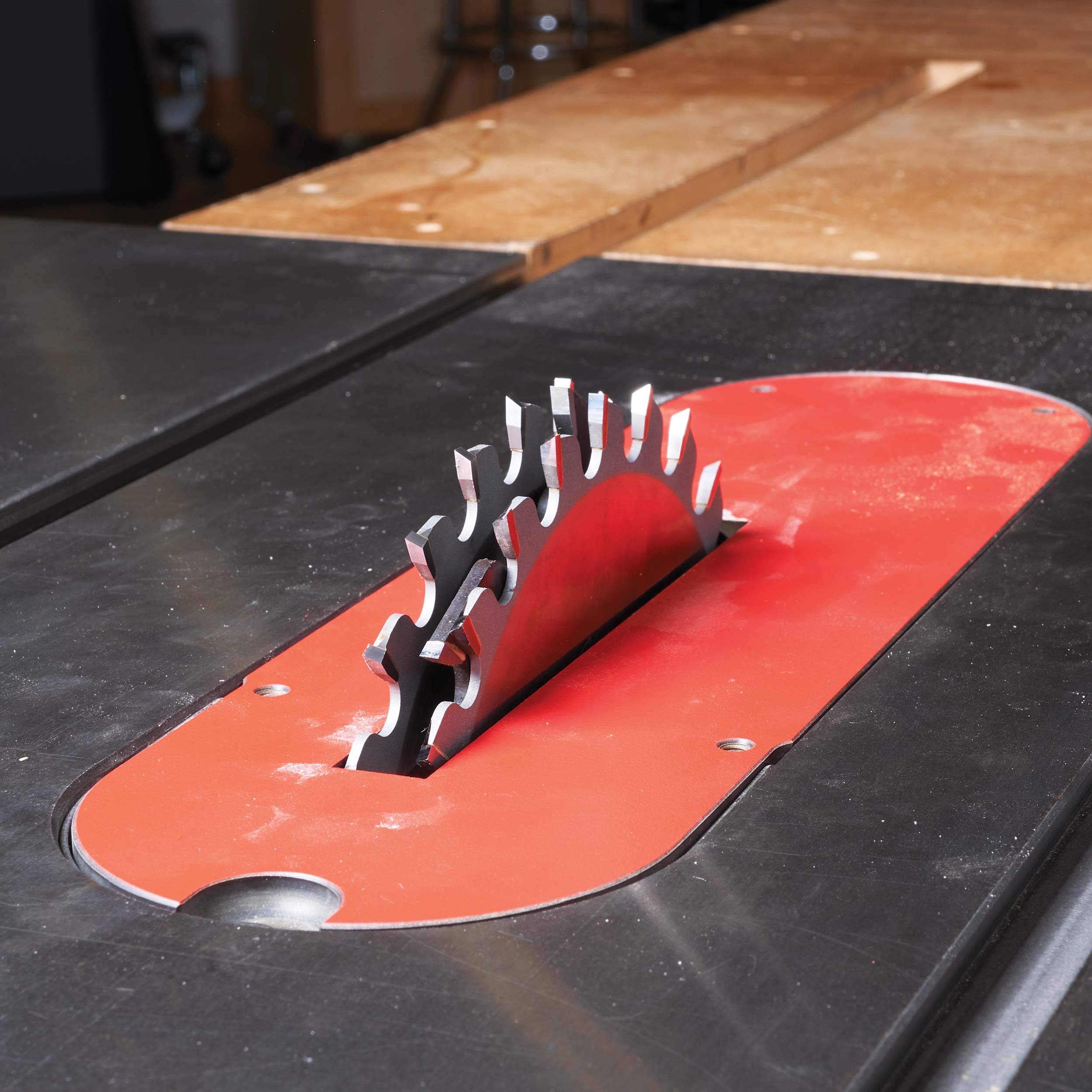 WOODRIVER 8-Inch Stacked Dado Saw Blade Set - Premium Carbide-Tipped for Woodworking, Plywood & MDF Cutting - Perfect for Table Saws & Radial Arm Saws