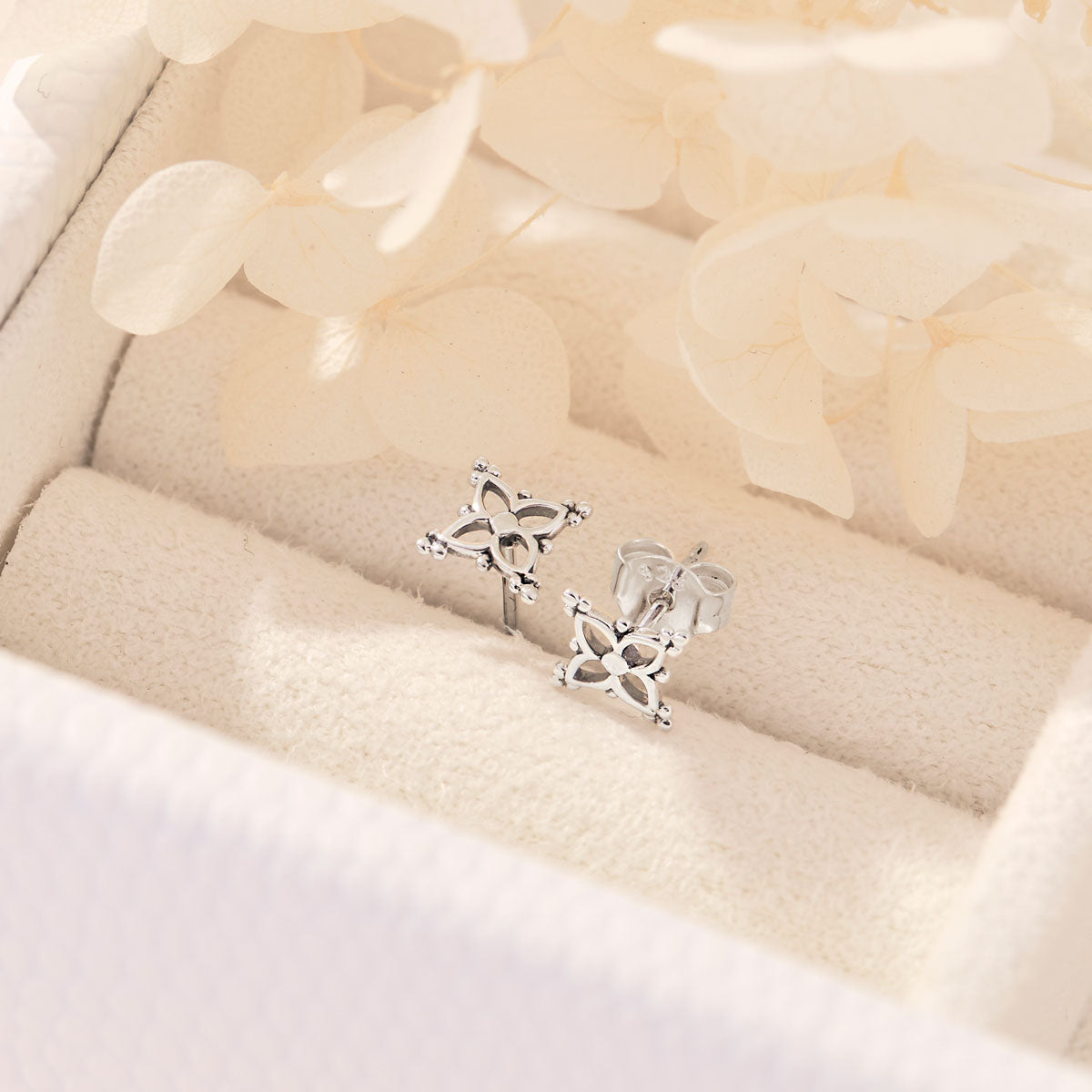 Elegant Moroccan Star Stud Earrings - Boho Chic Jewelry for Women - Perfect for Parties, Weddings & Everyday Wear