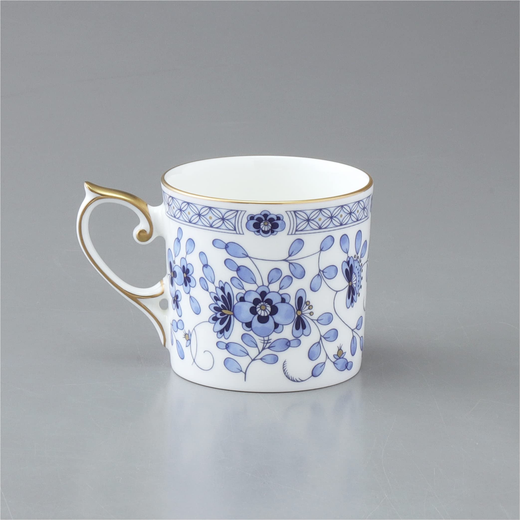 Narumi 9682-20894 Blue Floral Plum Blossom Coffee Cup and Saucer Set - 5.3 fl oz (160cc) - Japanese Porcelain Tea Cup Pair with Gift Box - Perfect for Wedding Gifts, Afternoon Tea, and Home Decor