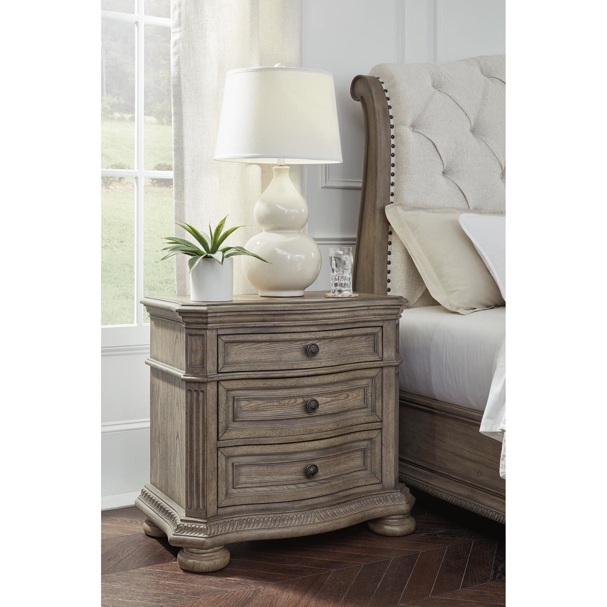 Ardenfield Nightstand - Light Brown Wood Bedside Table with Drawer for Bedroom, Living Room & Guest Room