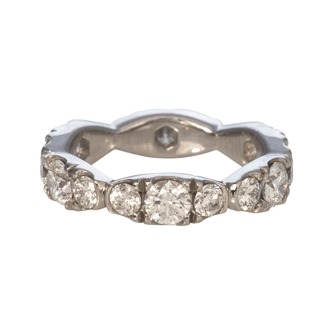 2.30ctw Graduated Diamond Platinum Eternity Band for Women - Timeless Wedding Ring & Anniversary Gift - Perfect for Bridal Jewelry & Special Occasions