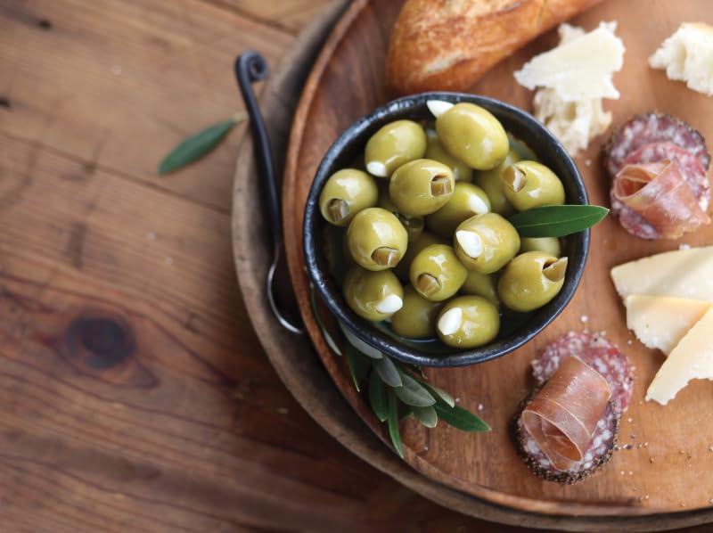 **Mezzetta Stuffed Olives 2-Pack (10 oz Garlic & 10 oz Jalapeño) – Gourmet Italian Olives for Charcuterie Boards, Cocktails & Mediterranean Recipes**
