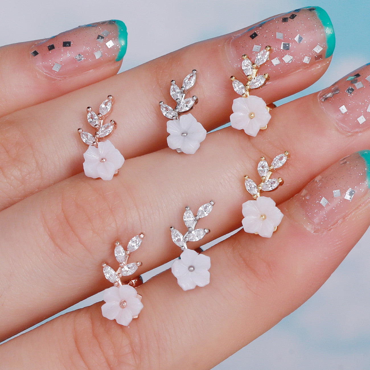 20G Small Leaf Helix Piercing Floral Conch Studs - Dainty Earrings for Cartilage & Conch | Perfect for Everyday Wear & Special Occasions | EGD0383
