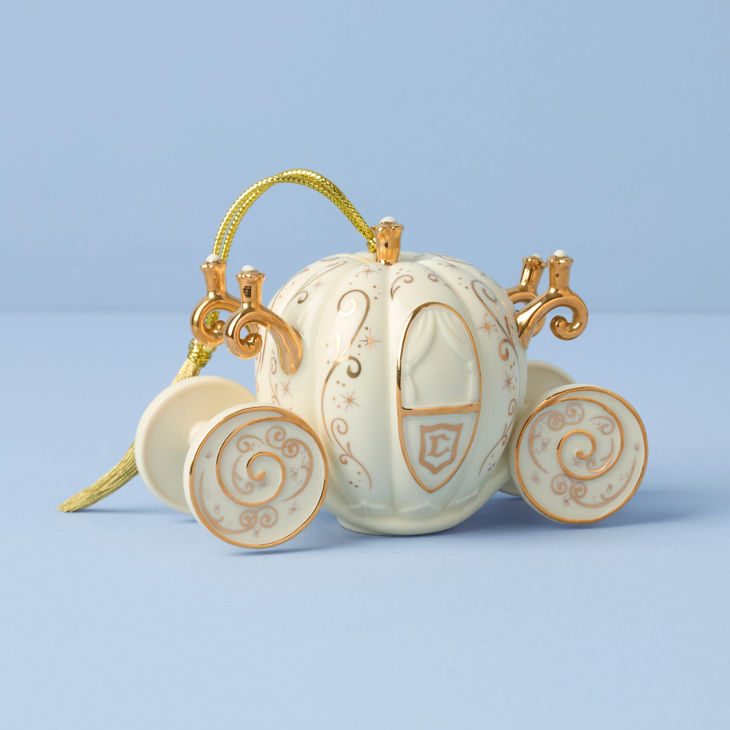 Cinderella's Coach Christmas Ornament - Elegant Glass Carriage Decor for Holiday Tree, Home, and Gift Giving