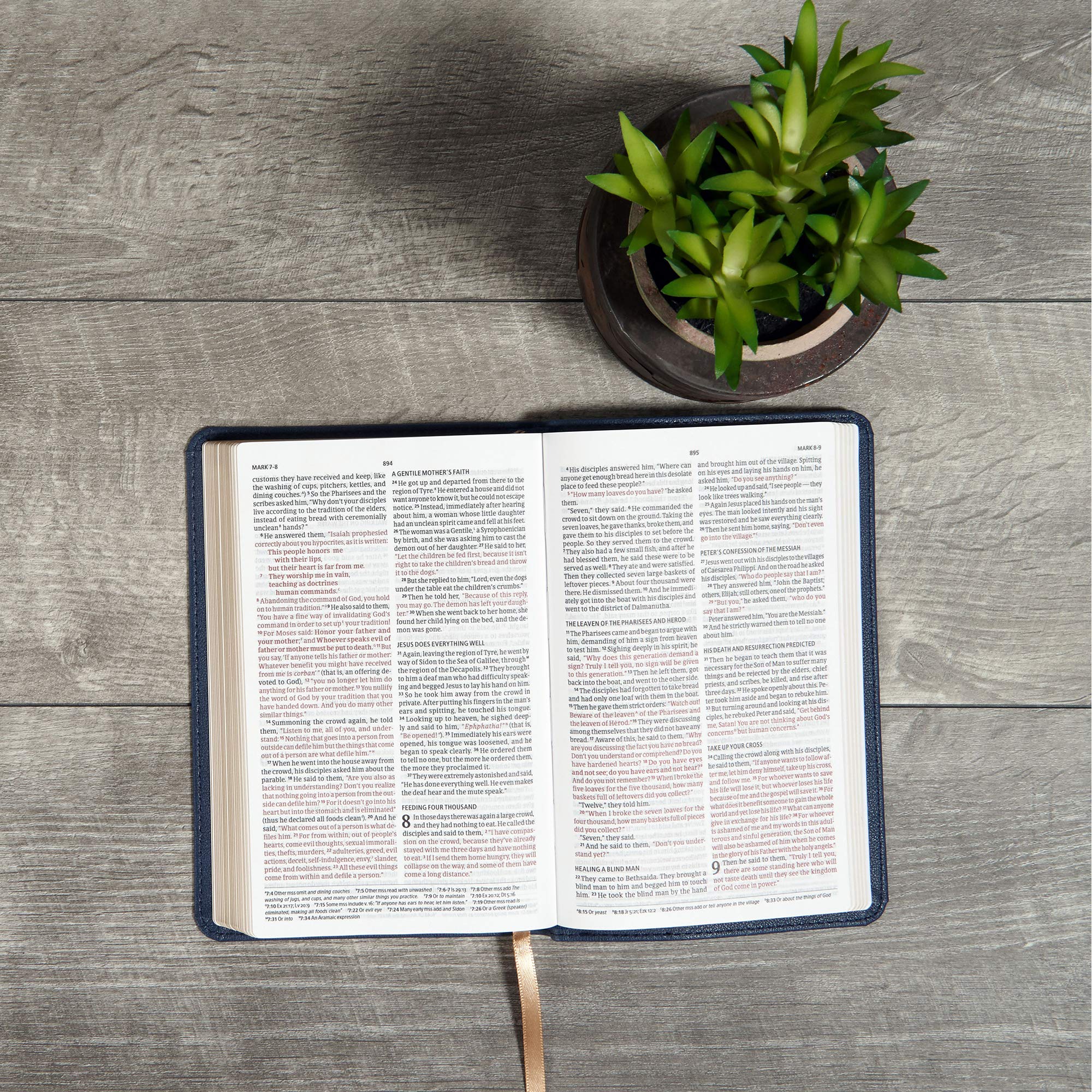 CSB Personal Size Bible - Navy LeatherTouch Cover, Red Letter Edition with Presentation Page & Full-Color Maps | Easy-to-Read Serif Font for Daily Devotion, Church Services & Bible Study