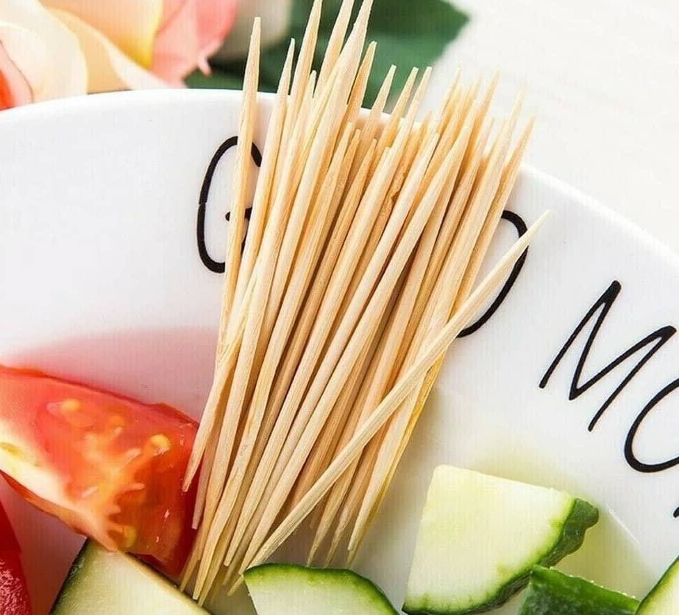 500-Piece Bamboo Wooden Cocktail Toothpicks - Round Double-Pointed Smooth Disposable Appetizer Skewers for Teeth Cleaning, Fruit Cocktails, BBQ Sticks & Arts & Crafts - Perfect for Parties, Picnics & Home Use