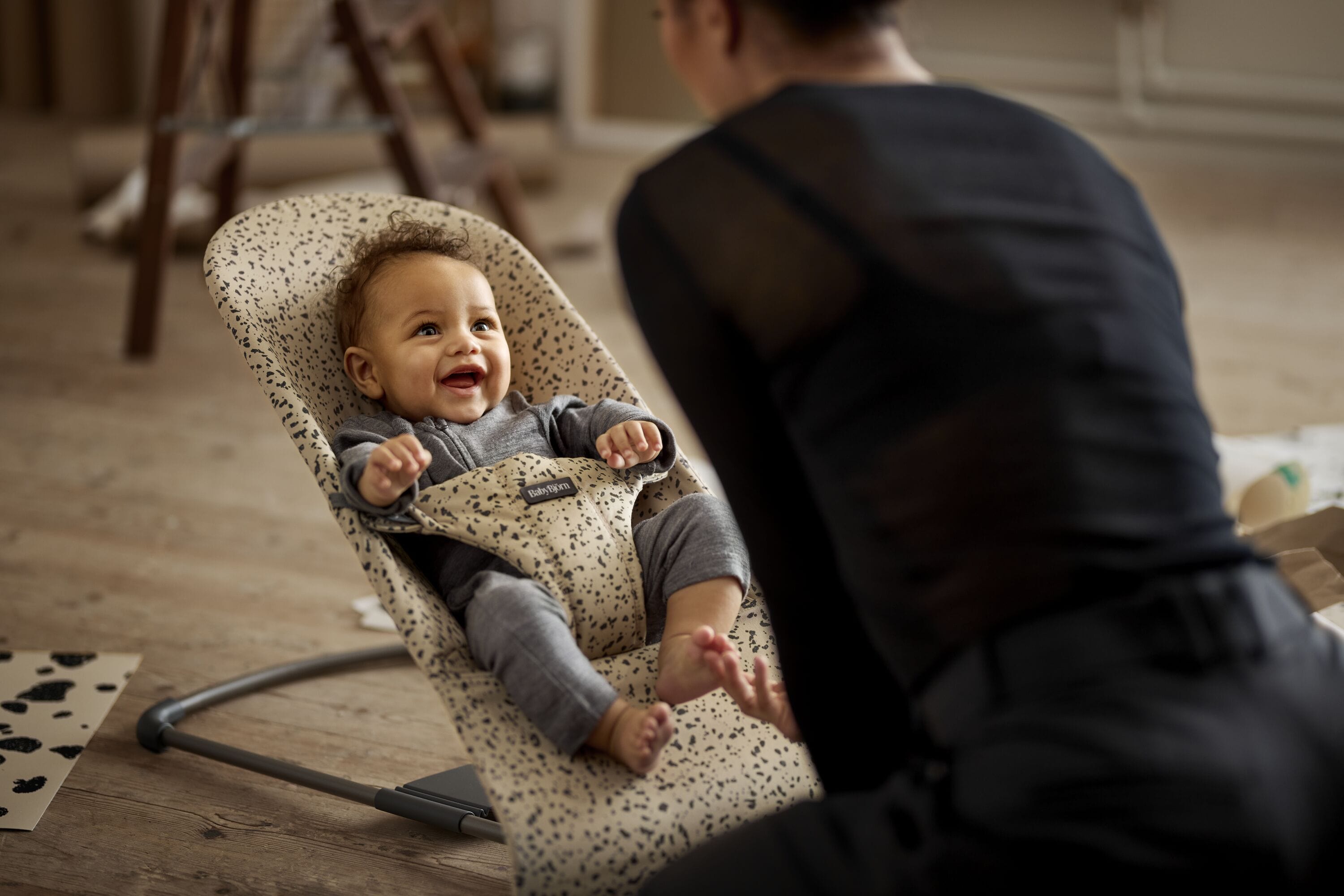 BabyBjorn Bouncer Bliss Woven - Premium Baby Rocker & Bouncer Seat with Ergonomic Design for Newborns to Toddlers - Perfect for Soothing, Playtime & Hands-Free Parenting at Home