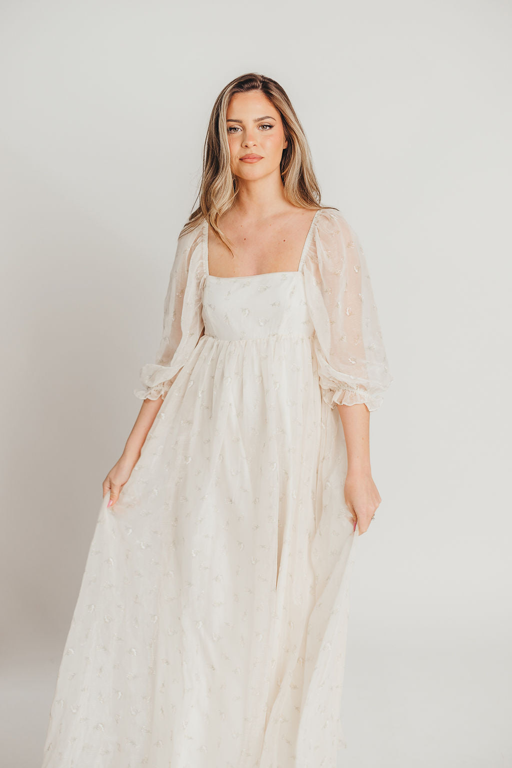 Butter Floral Smocked Maternity Maxi Dress - Bump Friendly, Inclusive Sizing S-3XL for Pregnancy, Baby Showers & Summer Vacations