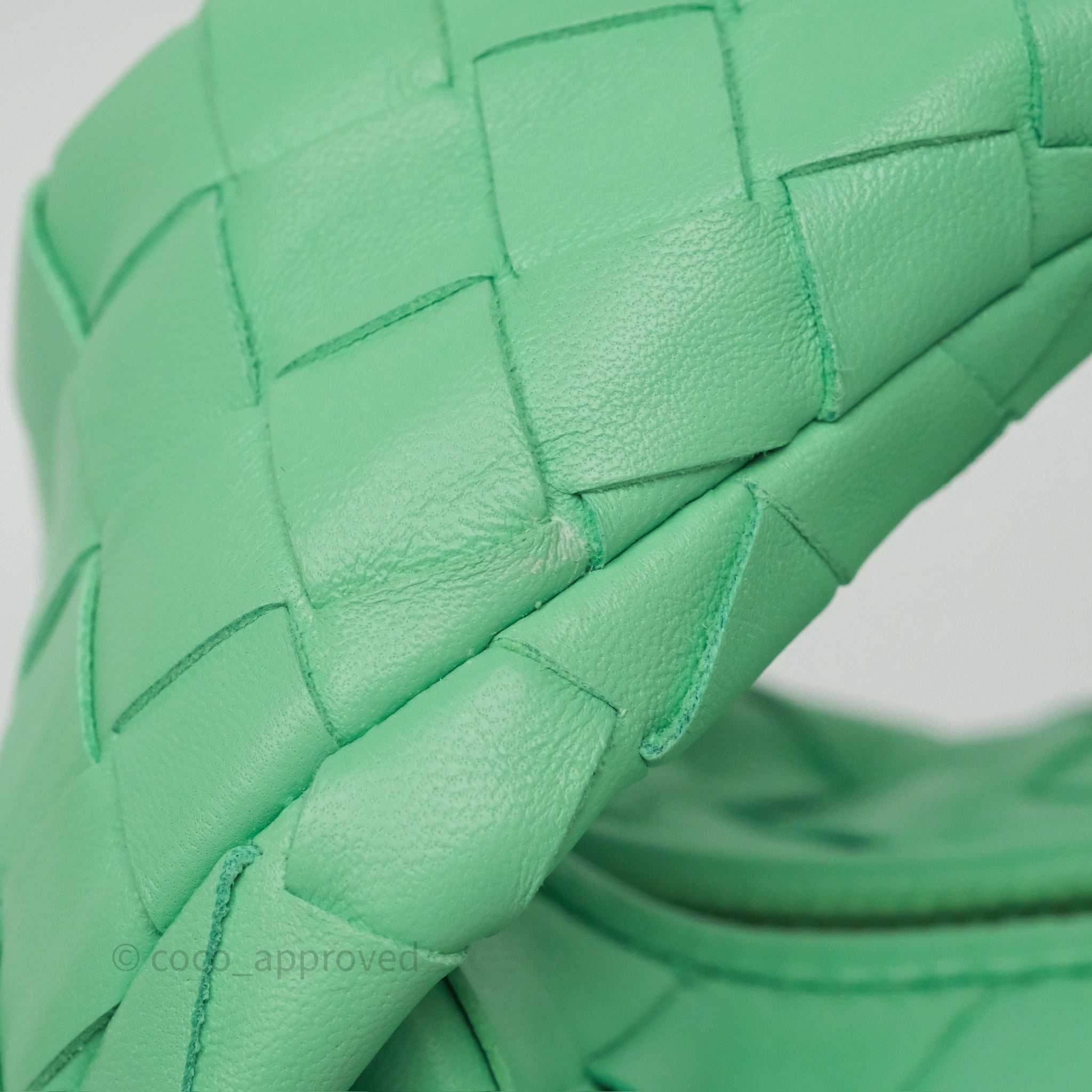 Bottega Veneta Mini Jodie Bag in Green Intrecciato Lambskin Leather - Perfect for Everyday Use, Date Nights & Special Occasions