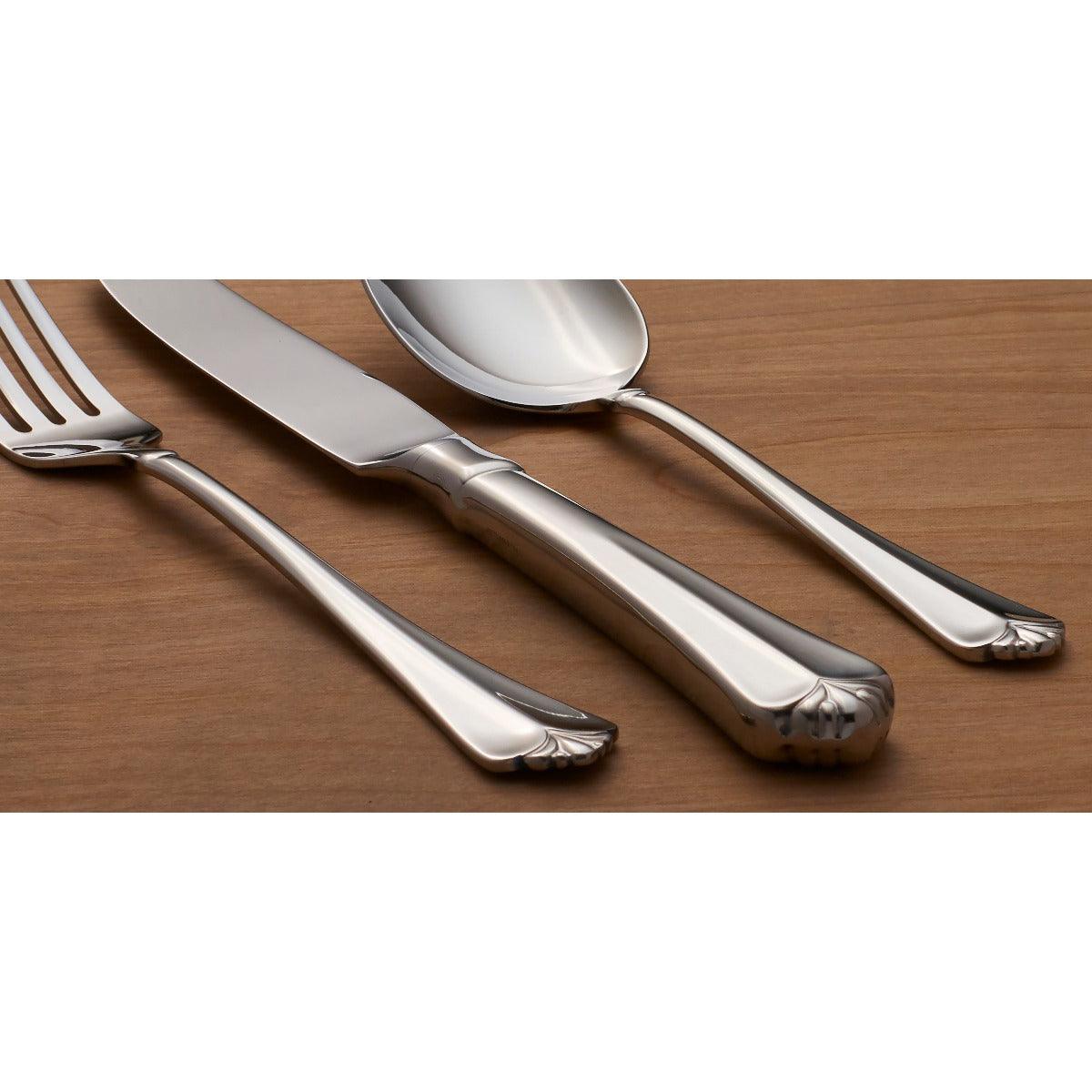 Premium Juilliard Stainless Steel Dinner Knives - Set of 4, Elegant Cutlery for Fine Dining, Restaurant Quality Knives for Steak, Meat & Everyday Meals