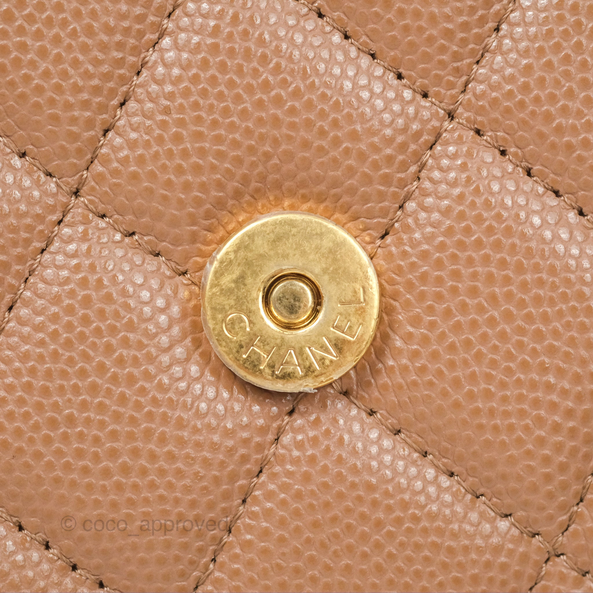 Chanel CC Chain Clutch Bag in Beige Caviar Leather with Gold Hardware - Perfect for Evening Parties & Luxury Events