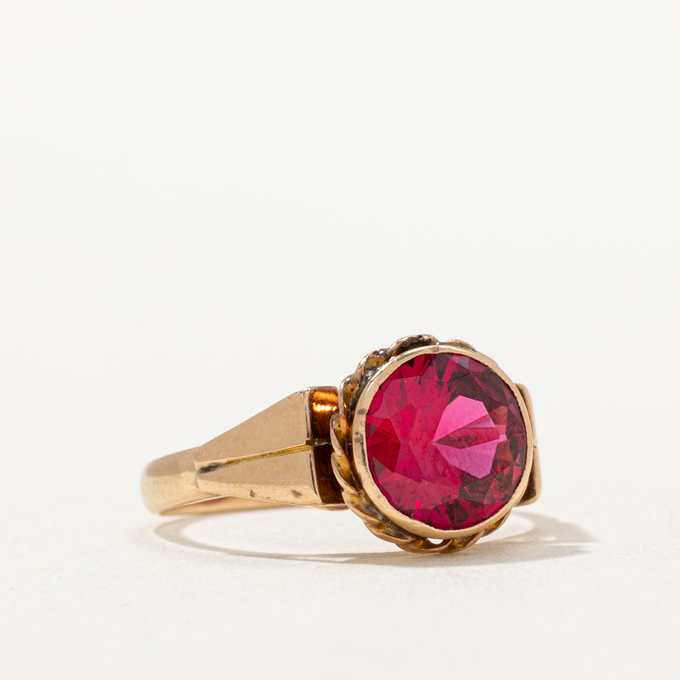 Vintage Budapest Single Stone 3.00ct Synthetic Ruby Cocktail Ring - Size 8 | Elegant Evening Party Jewelry for Women | Perfect for Weddings, Date Nights & Special Occasions