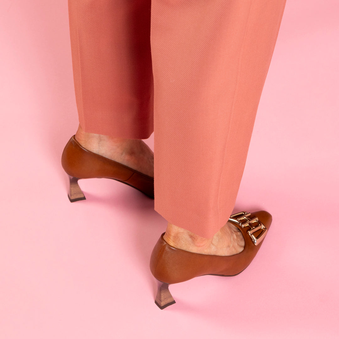 Hispanitas Women's Comfortable Casual Shoes - Stylish & Lightweight for Walking, Work & Everyday Wear