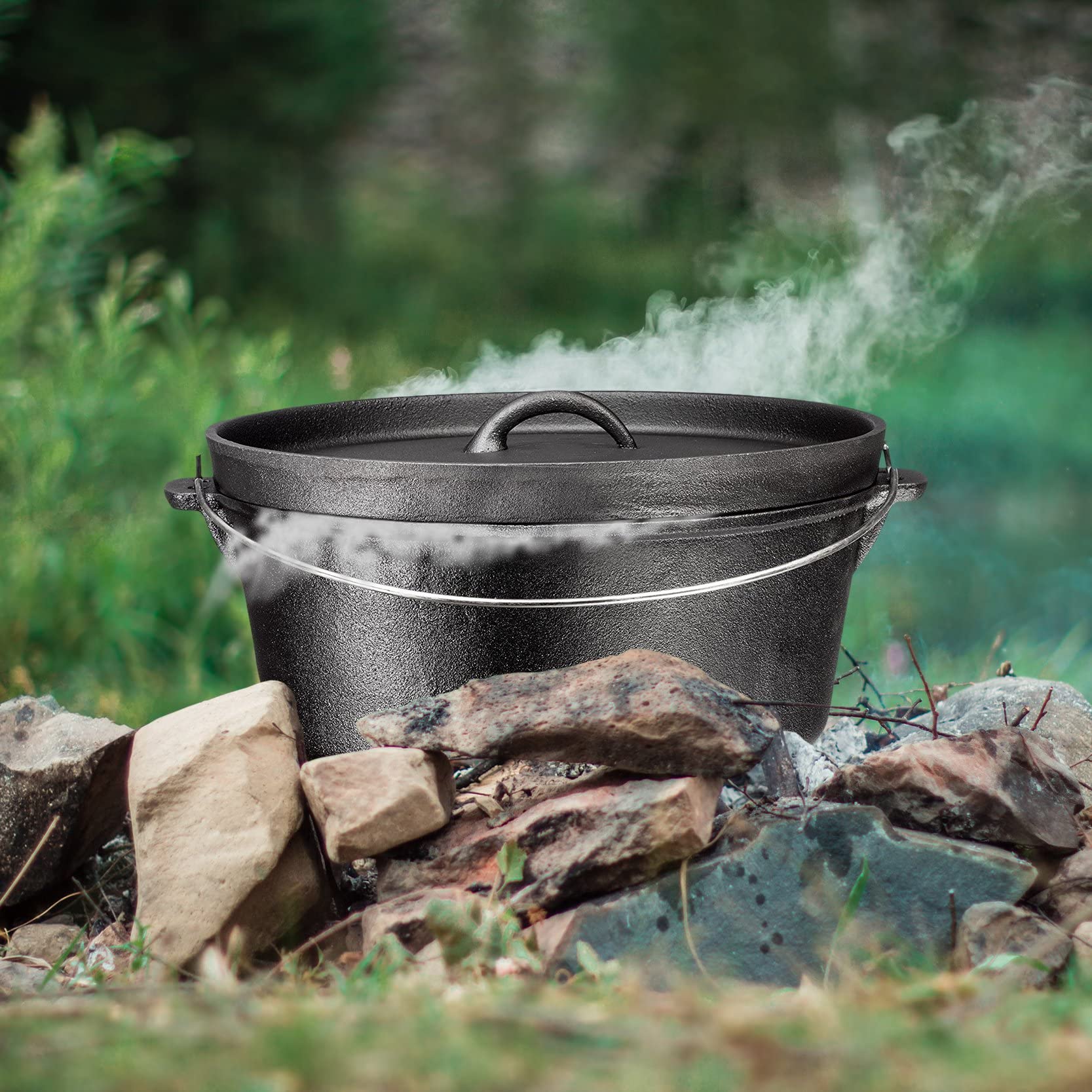 Bruntmor 8 Quart Pre-Seasoned Cast Iron Dutch Oven with Flanged Lid - Heavy Duty Camping Cookware for Outdoor Cooking, Campfire Meals, Fireplace Stews & Backyard BBQs - Perfect for Dutch Oven Bread, Chili & Slow Cooking