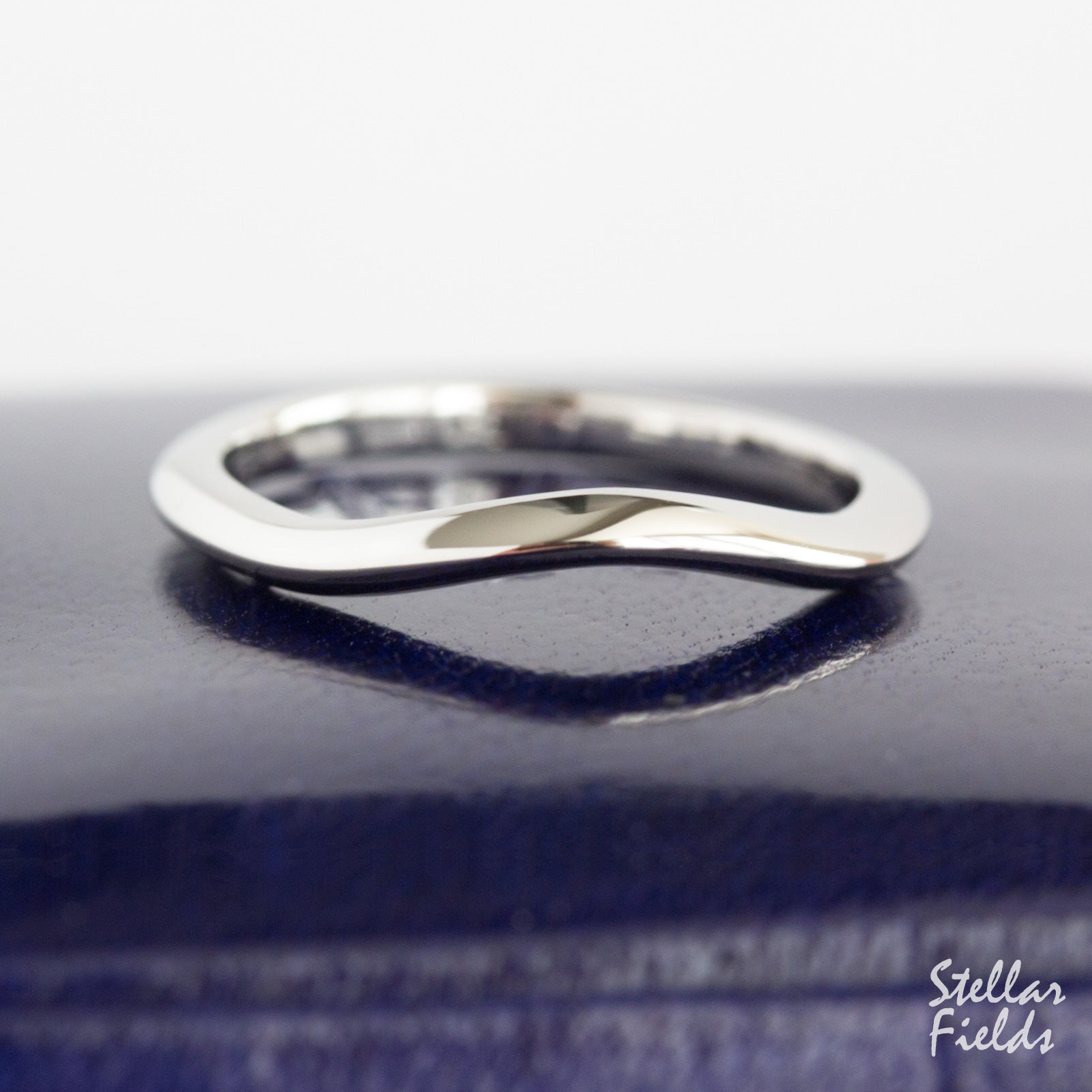 Curved Wedding Band for Women - Modern Contoured Shadow Ring with Knife Edge Design - Perfect for Bridal Jewelry, Anniversary Gifts & Stackable Rings