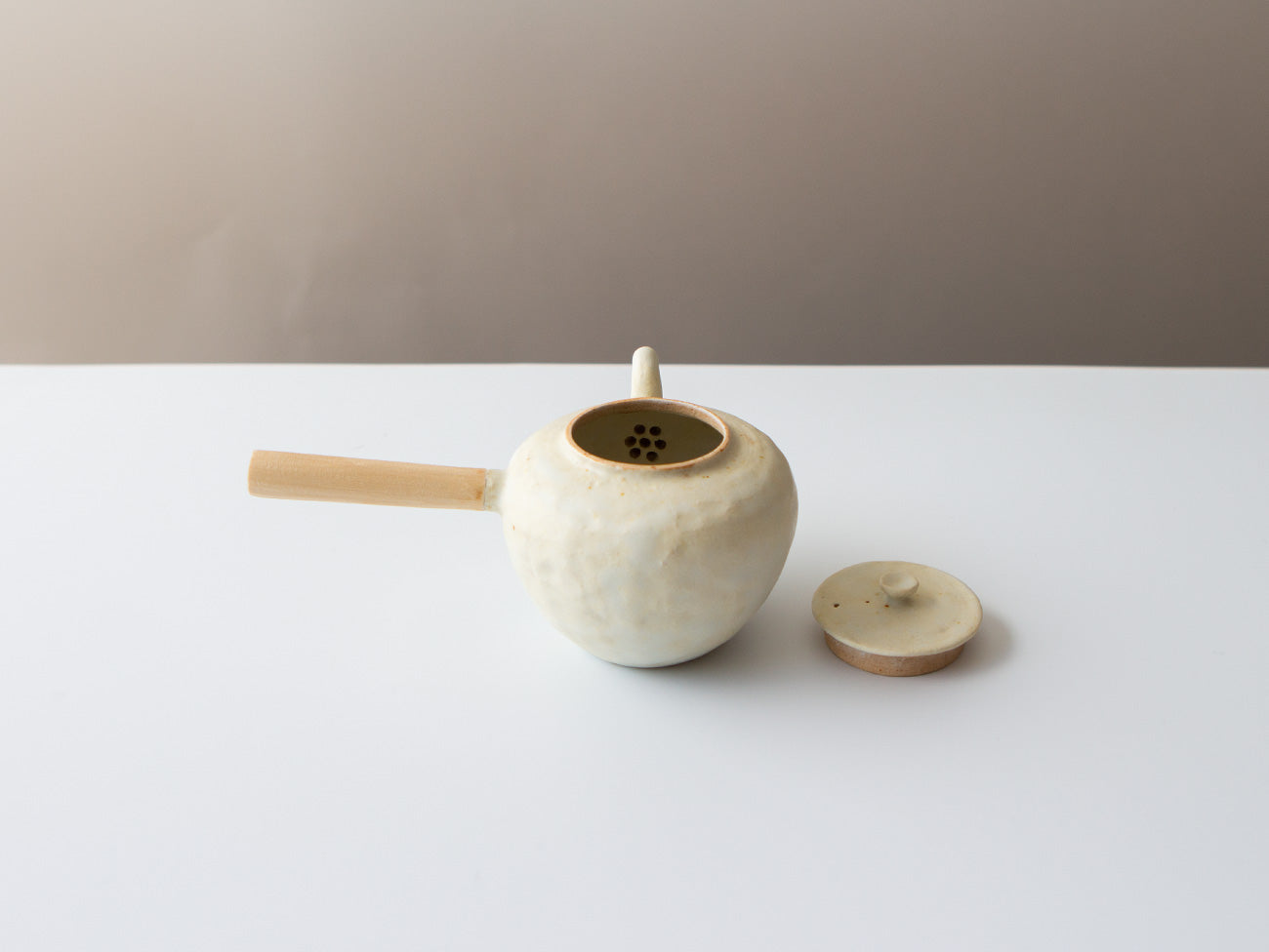 Premium White Fuyu Mini Kyusu Teapot - Authentic Japanese Ceramic Teapot for Green Tea & Sencha - Perfect for Home, Office & Tea Ceremonies