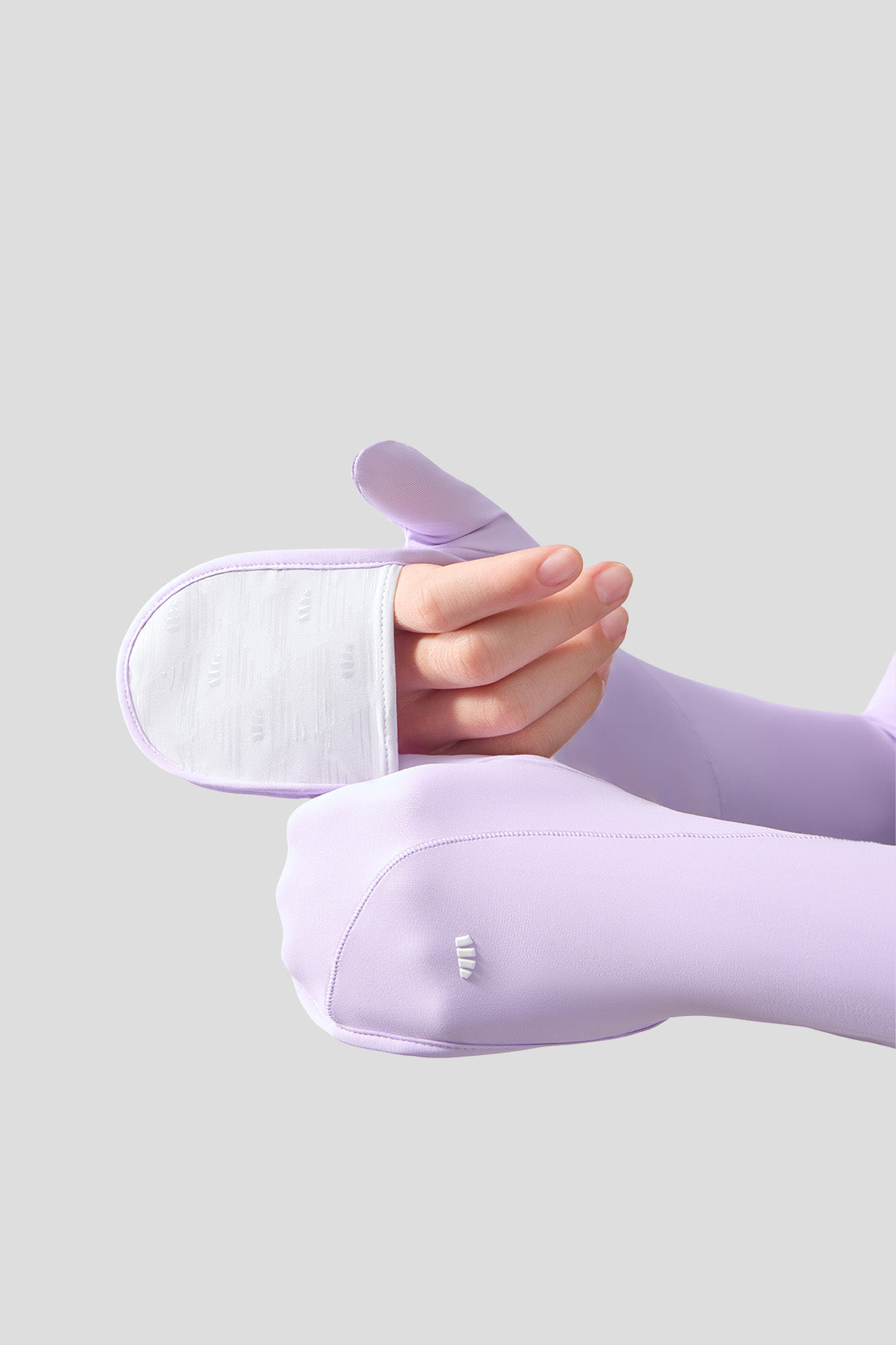 Peche Women's UPF50+ Sun Protection Arm Sleeves with Gloves - UV Blocking Cooling Arm Covers for Outdoor Sports, Driving, Hiking & Gardening