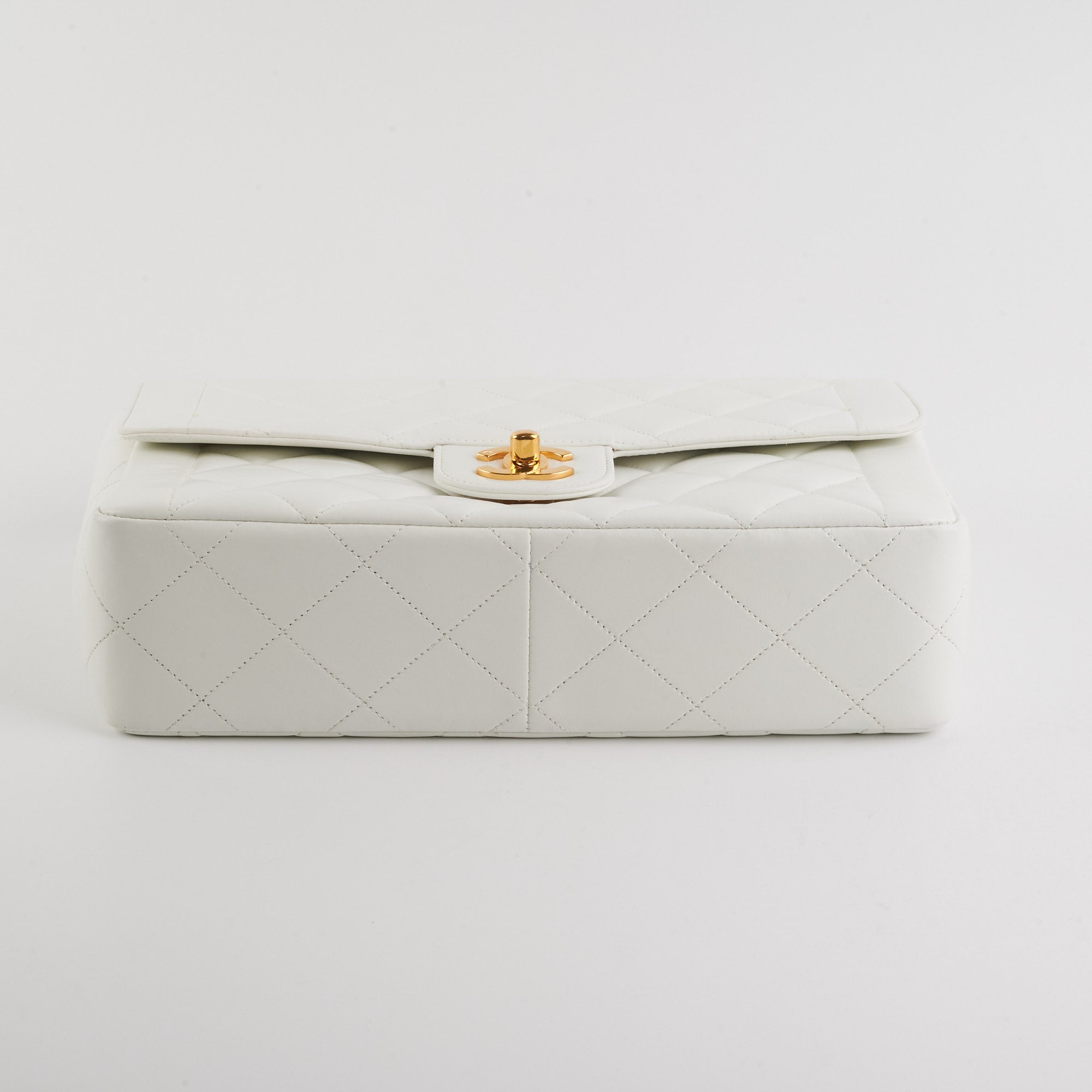Chanel Vintage Quilted Flap Bag in White with 24K Gold Hardware - Perfect for Luxury Fashion & Special Occasions