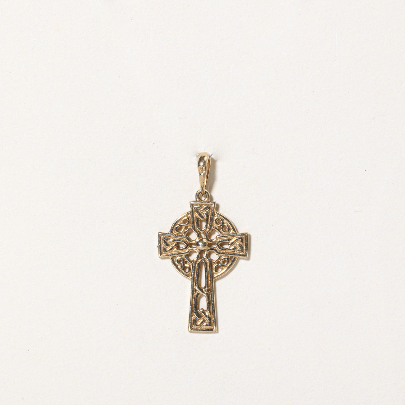 9K Yellow Gold Celtic Cross Pendant for Men & Women - Elegant Religious Jewelry Gift for Baptism, Confirmation & Everyday Wear