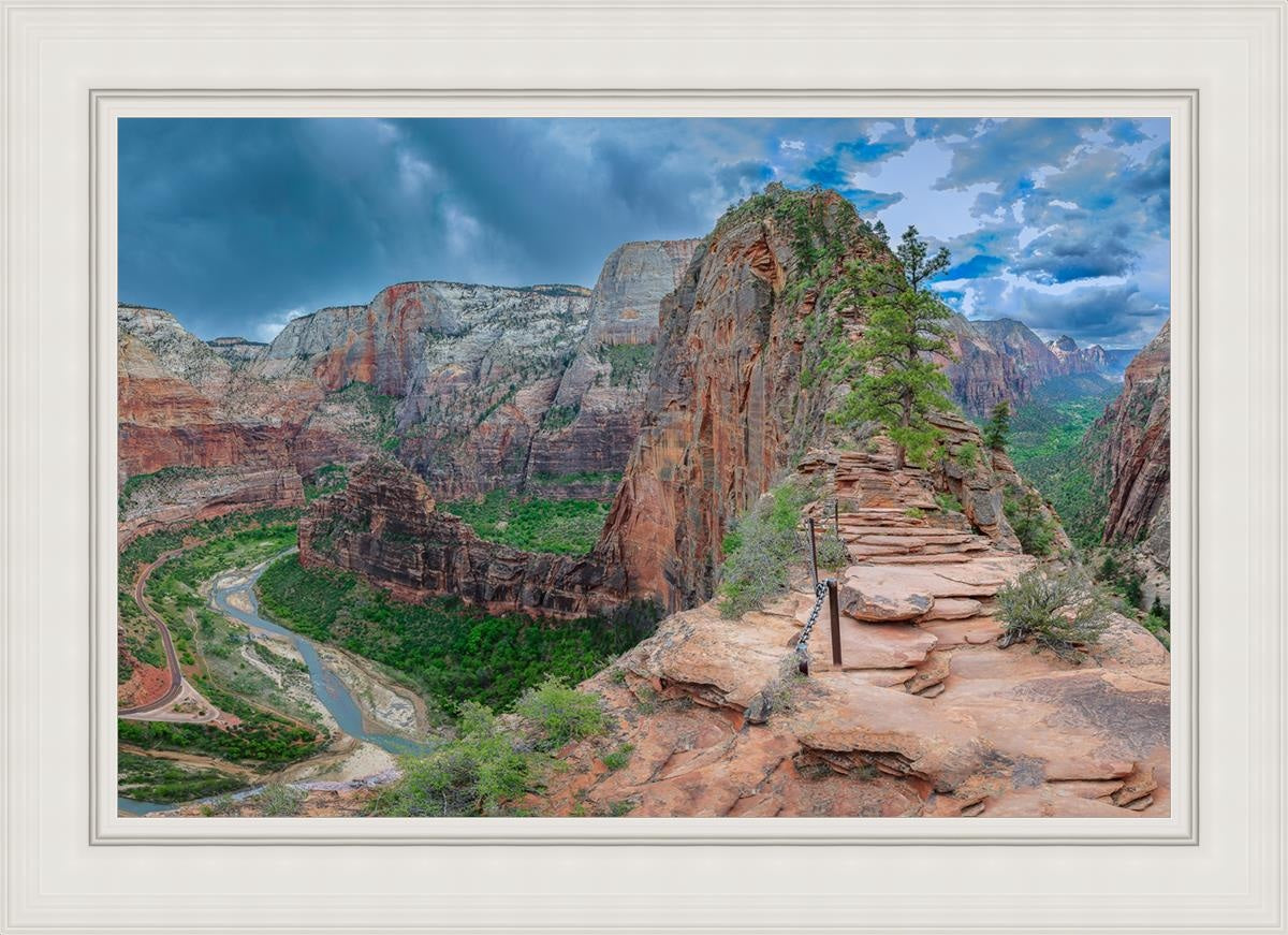 Angel's Landing Panoramic View Hiking Backpack - Lightweight & Durable for Outdoor Adventures, Camping, and Travel