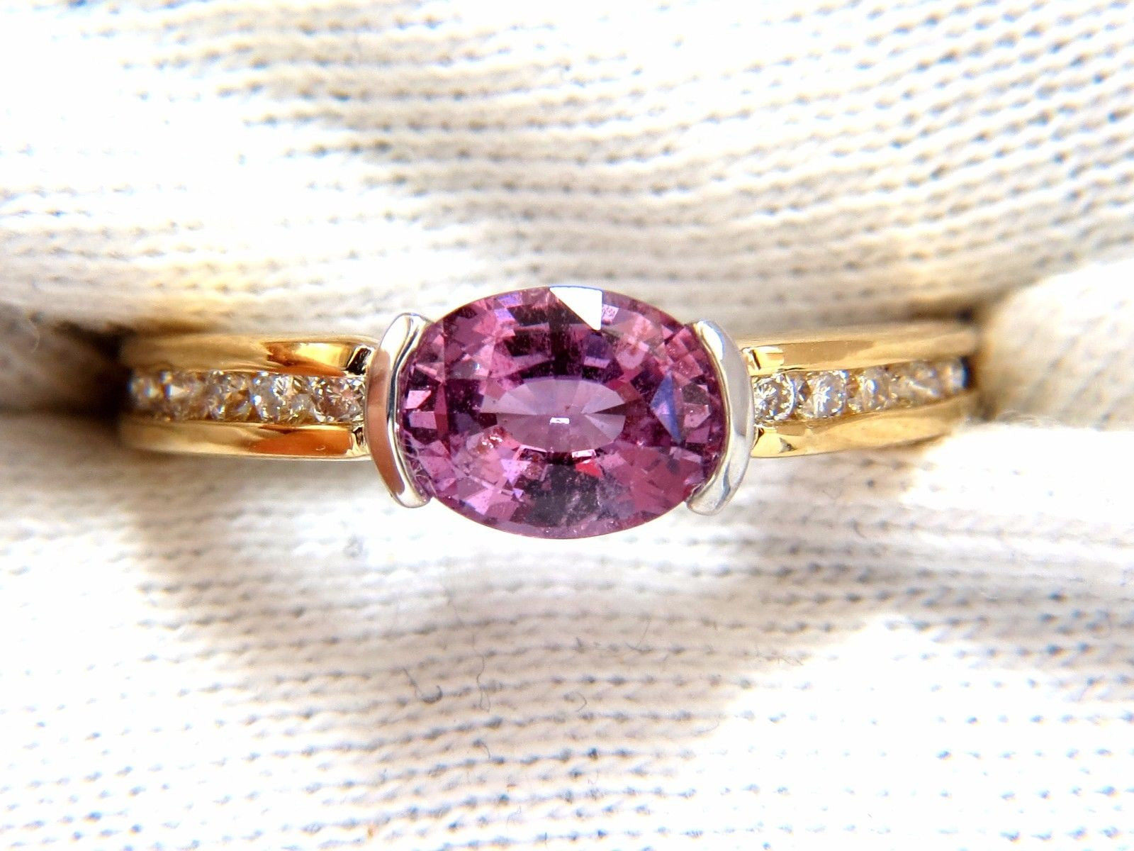 1.78CT GIA Certified Natural No Heat Bright Pink Sapphire & Diamond Ring in 18K Gold - Perfect for Engagement, Anniversary & Special Occasions