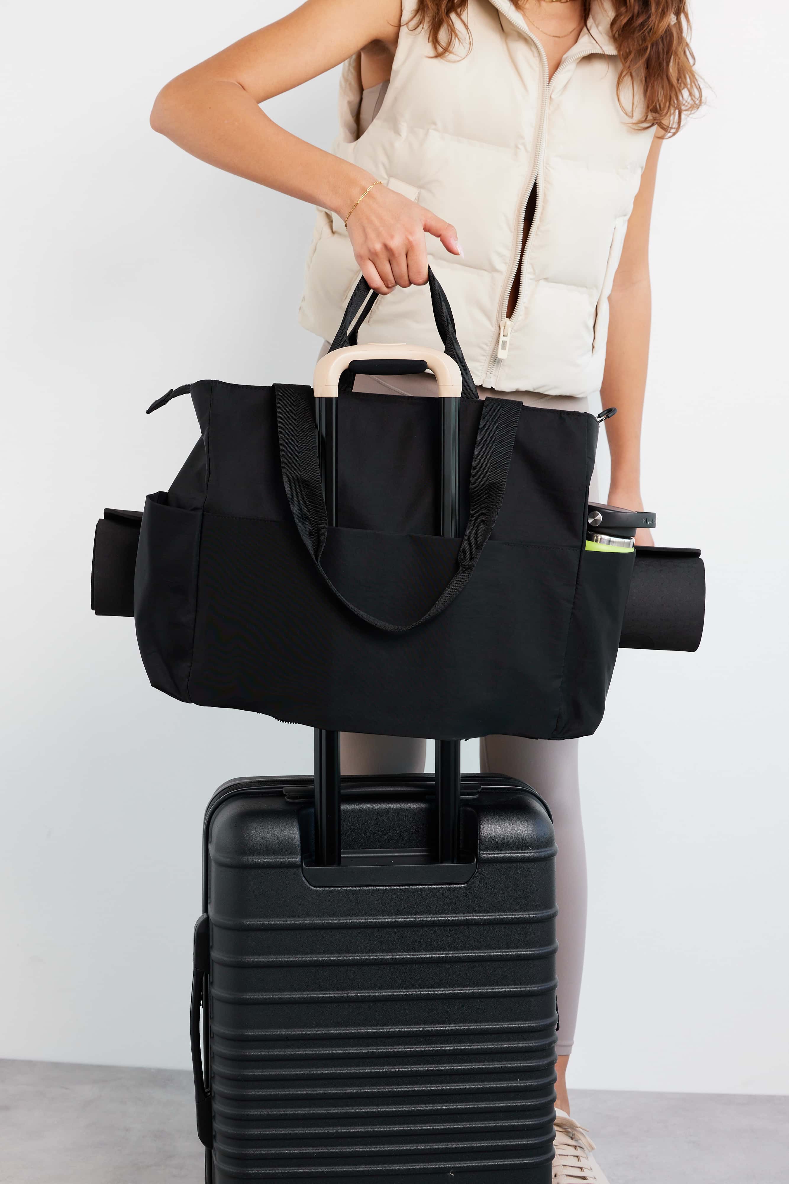 Premium Black Sport Carryall Bag - Durable Gym & Travel Duffel for Workouts, Sports & Weekend Getaways