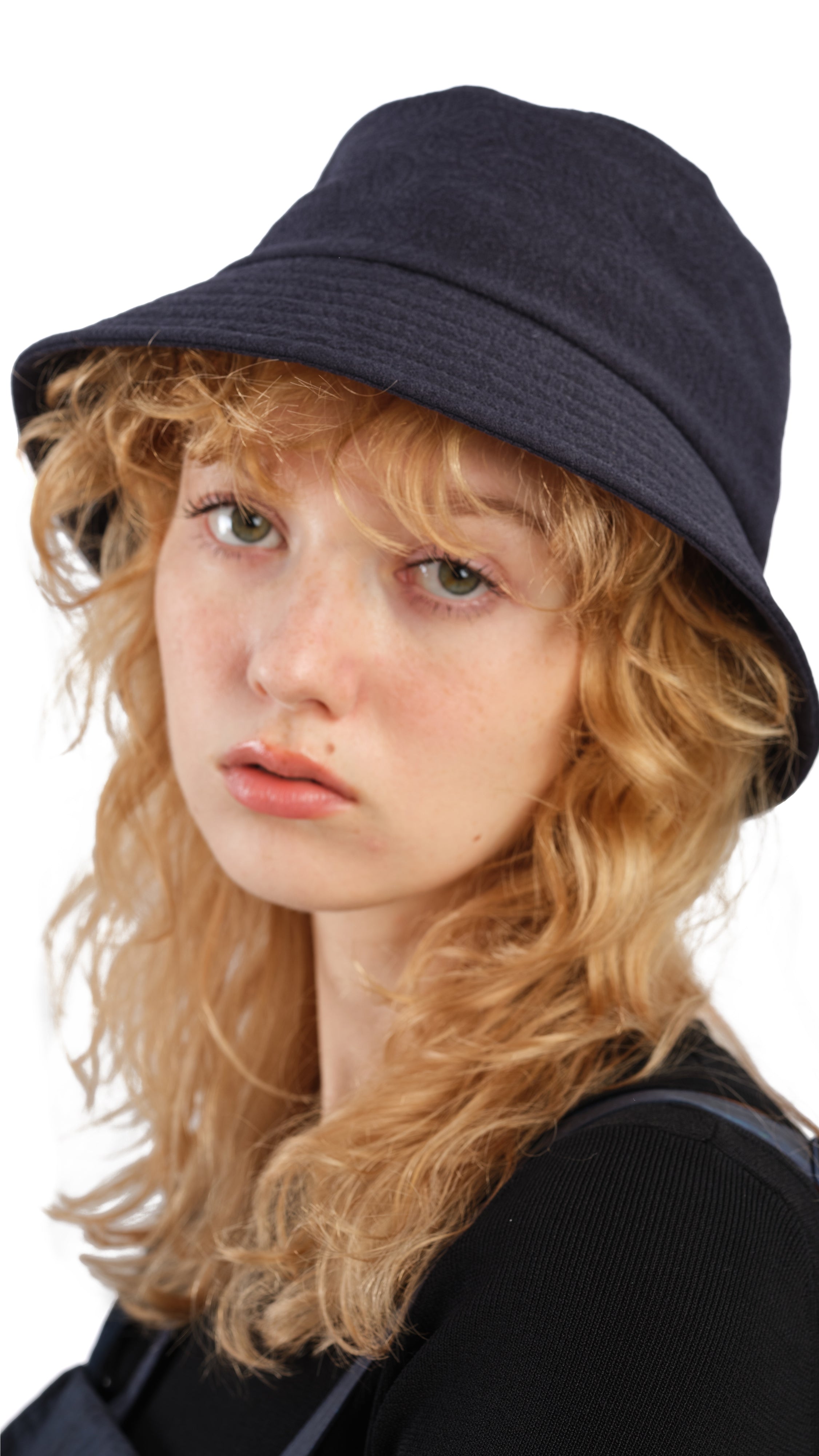Wrinkled UFO Bucket Hat for Men & Women - Vintage Style Sun Protection Outdoor Hat for Hiking, Beach, and Festival