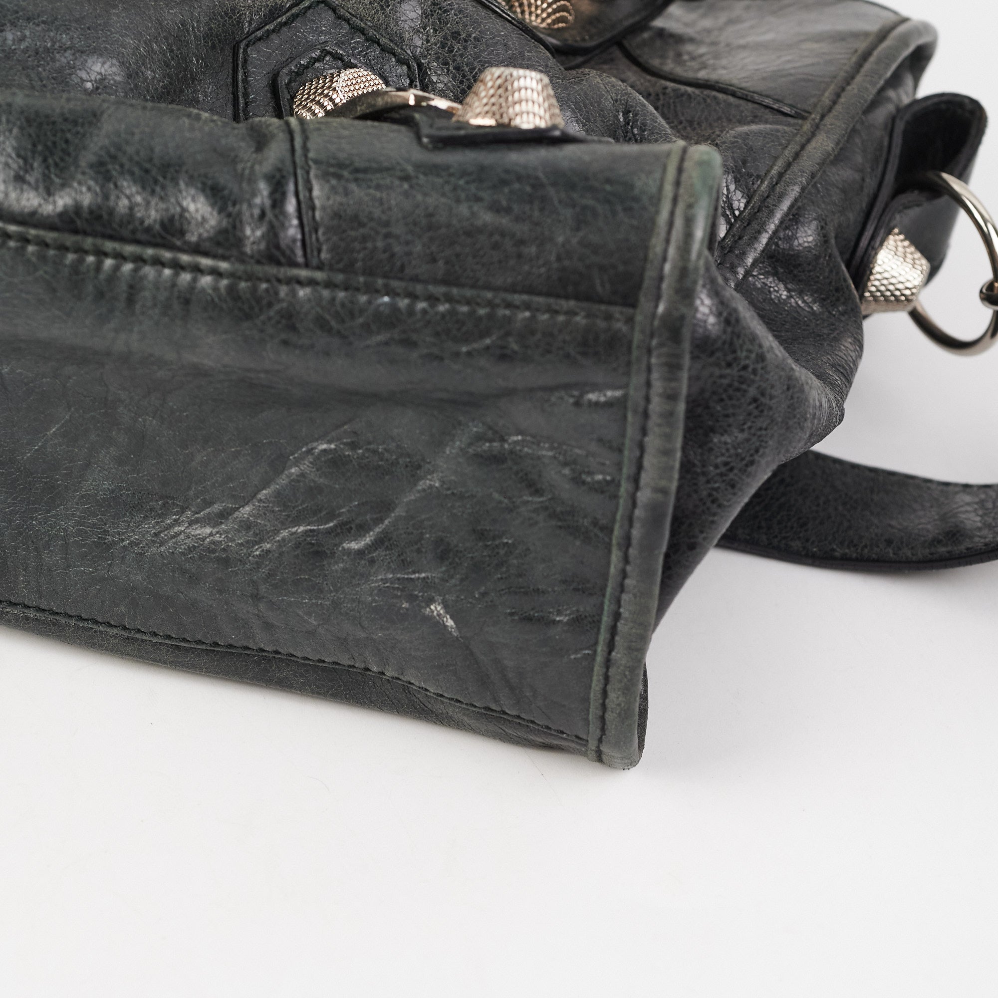 Balenciaga City Bag Black Leather Handbag for Women - Stylish & Durable Designer Purse for Work, Travel & Everyday Use