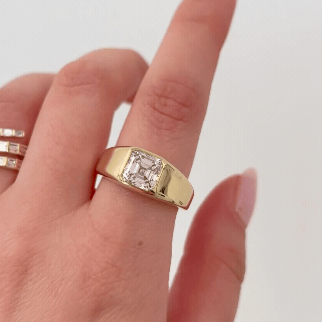 JOON Asscher Cut Signet Ring for Women & Men - Vintage Style 14K Gold Plated Statement Ring - Perfect for Weddings, Engagements & Everyday Elegance