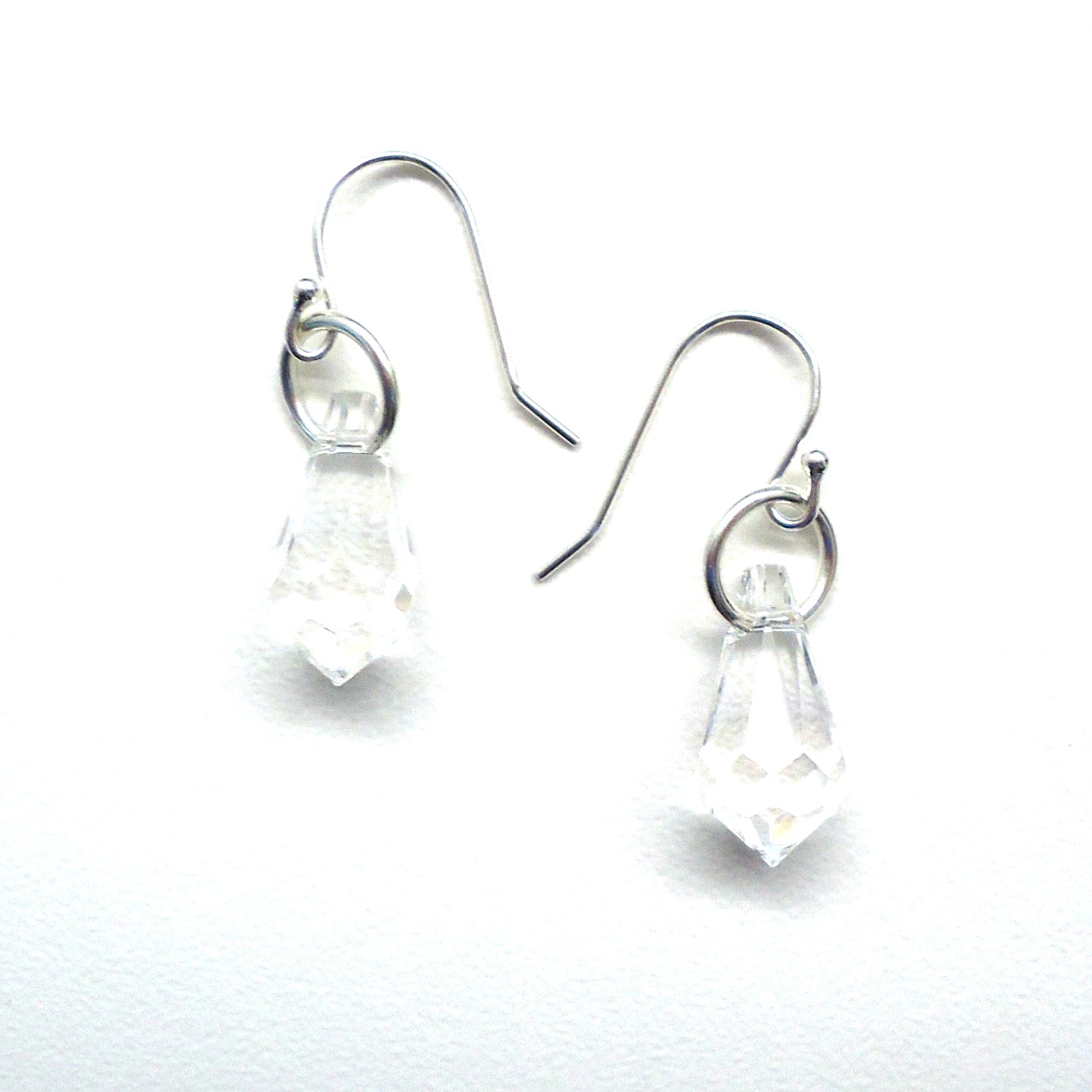 Elegant Crystal Teardrop Earrings for Women - Dangling Drop Jewelry Gift for Wedding, Party & Evening Wear - Hypoallergenic & Lightweight Fashion Accessories