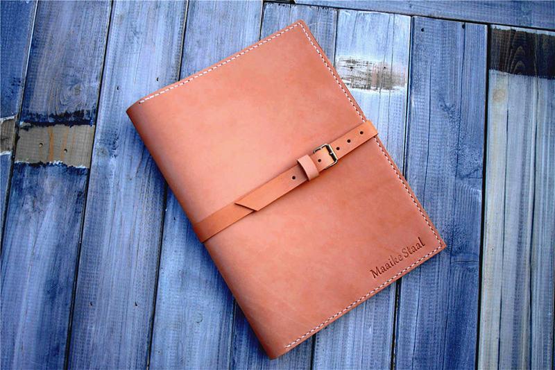 Personalized Leather Sleeve Case for MacBook Pro 13 inch - Premium Protection with Custom Name | Perfect for Work, Travel & Daily Commute