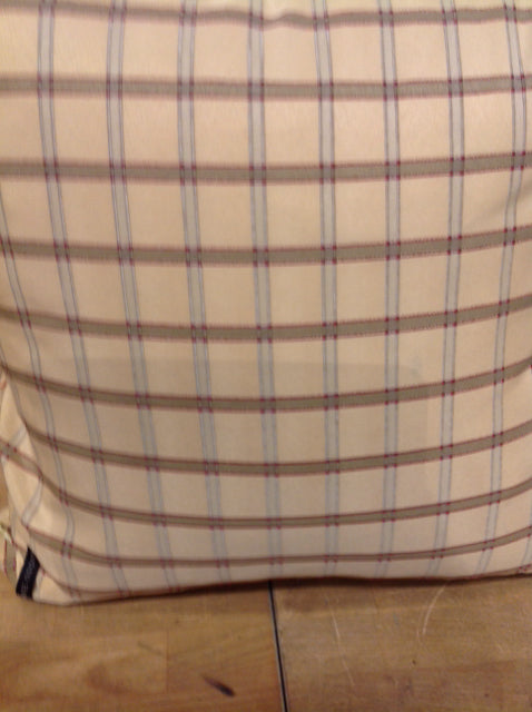 18 Inch Red & Gold Plaid Pillow - Soft Decorative Throw Pillow for Couch, Bed, Sofa & Home Decor