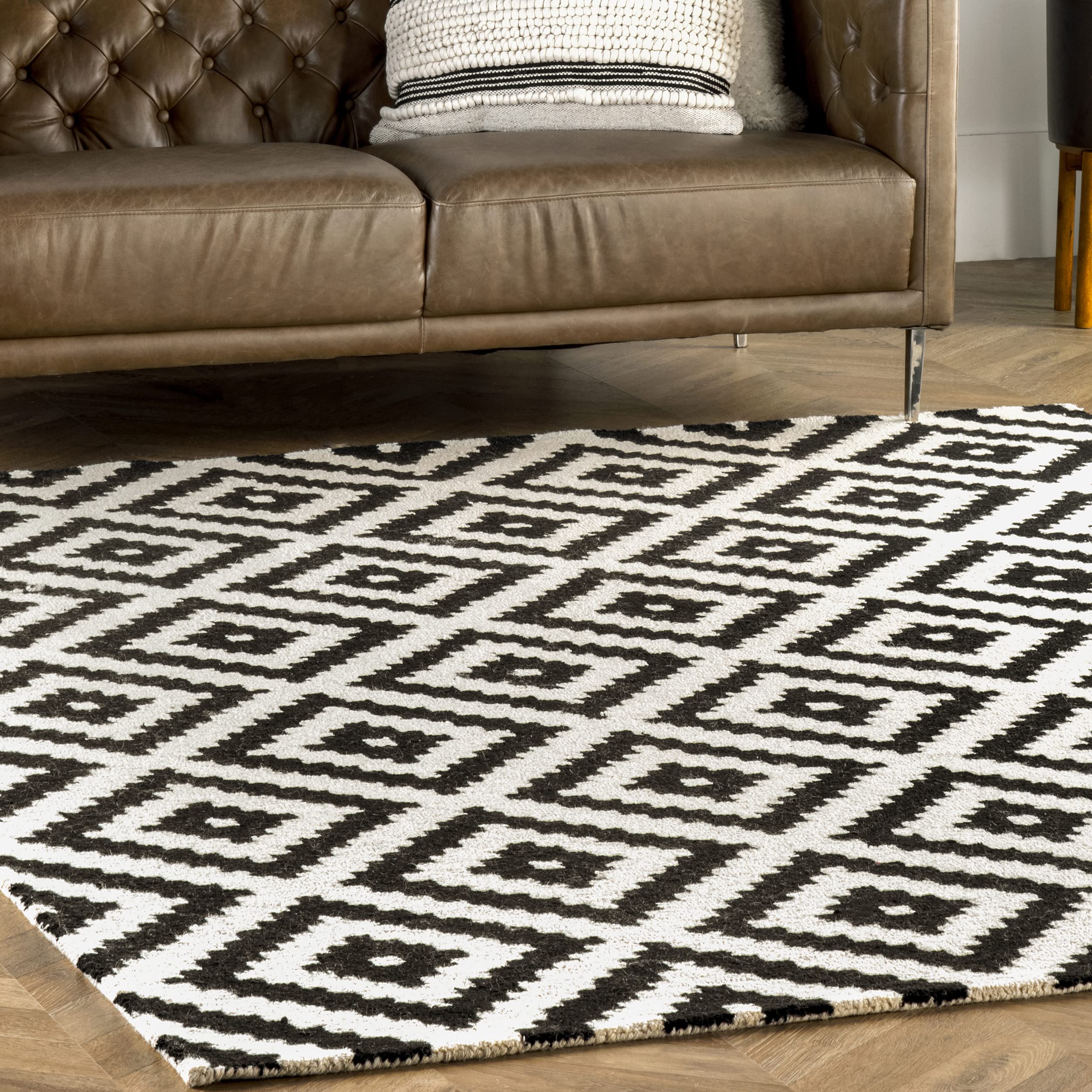 nuLOOM Kellee Hand Tufted Geometric Wool Area Rug - 8' Round Black Modern Circle Rug for Living Room, Bedroom & Office Decor