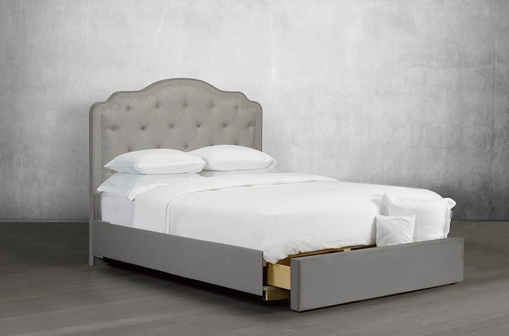 Antique Style Bed with Gently Arched Scalloped Design - Elegant Vintage Bedroom Furniture for Master Bedroom, Guest Room & Cozy Retreat