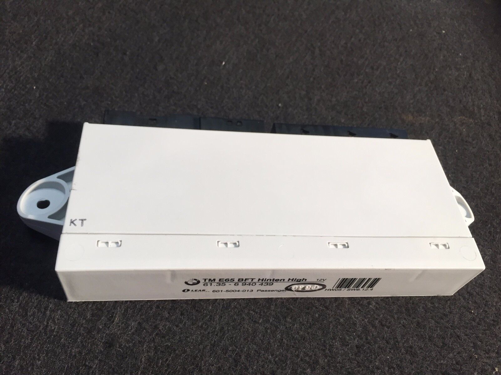 2002-2006 BMW 745i E65 Right Rear Passenger Door Control Module OEM 6940439 - Perfect for BMW Repair & Restoration Projects